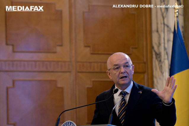 Emil Boc dupa demisia lui Iohannis Suferim de amnezie istorica ca in interbelic