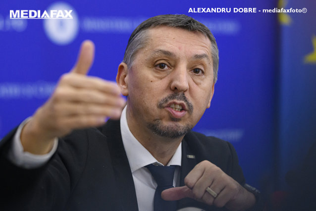 Ministrul Educatiei va analiza complet invatamantul pana in primavara