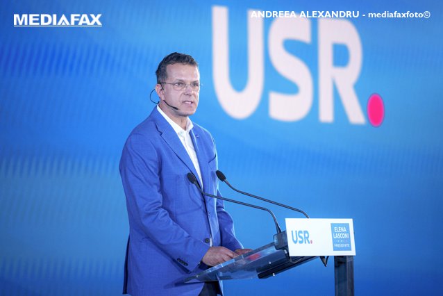 USR despre noile legi de aparare aeriana Nu i lasam pe izolationisti sa l cedeze pe tava lui Putin