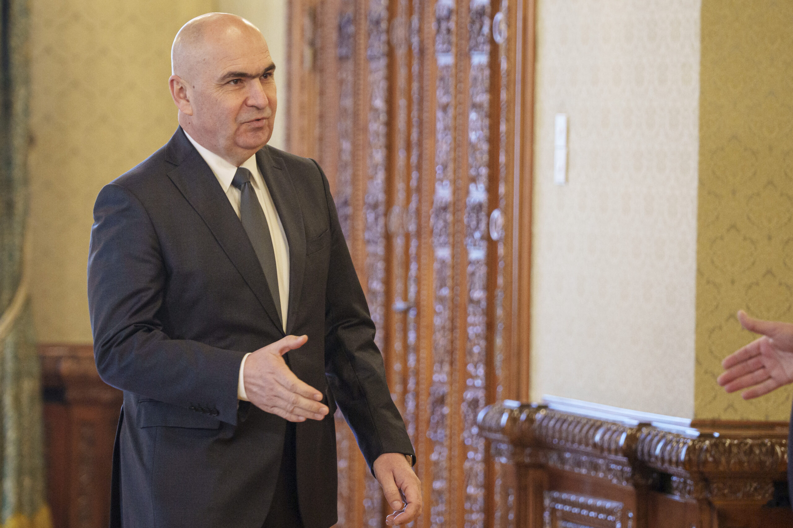 Bolojan Romania va participa la discutia despre sprijinul Ucrainei fara a trimite trupe