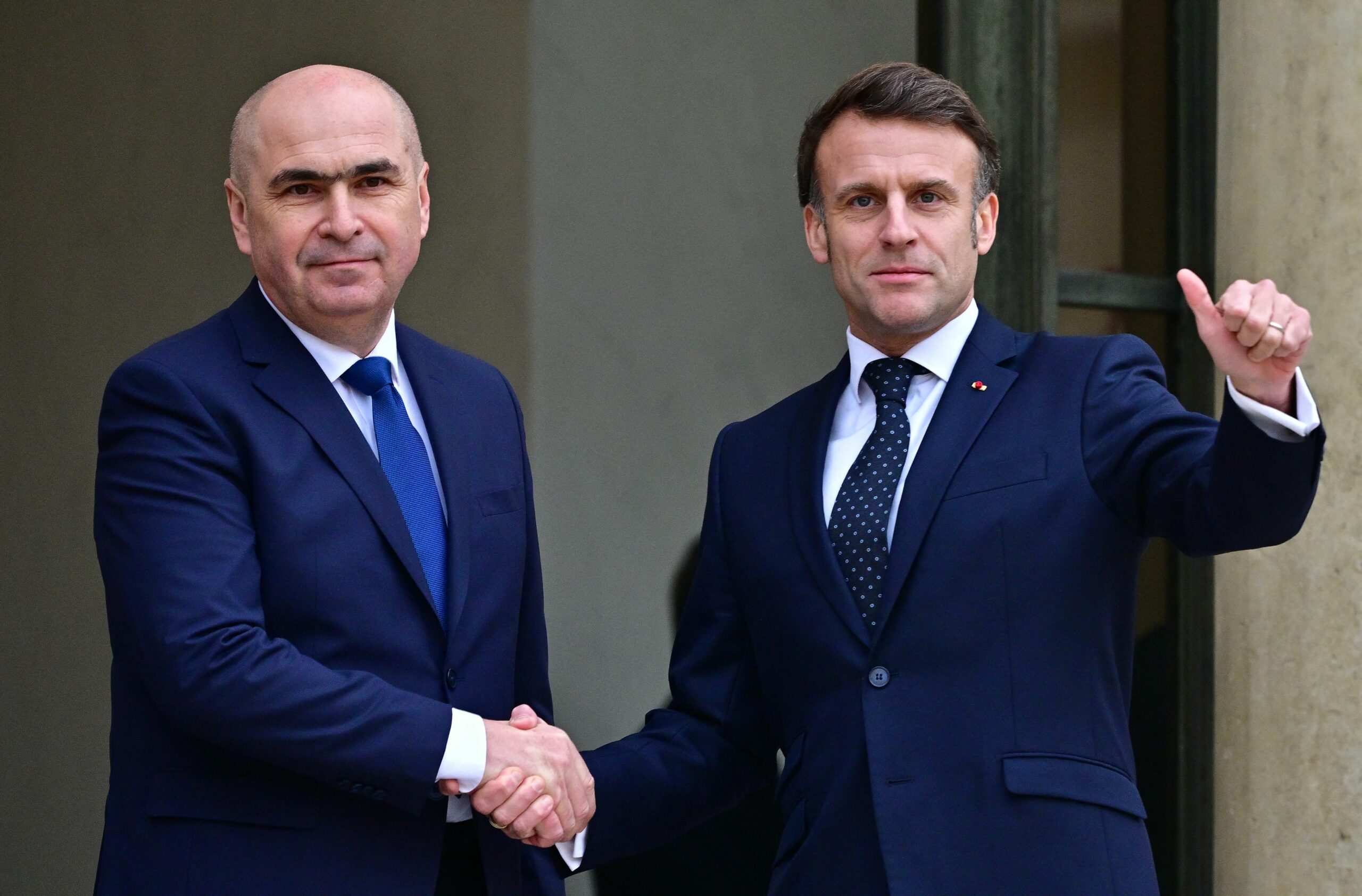 Bolojan despre propunerea lui Macron privind apararea Discutia a avut loc la CE