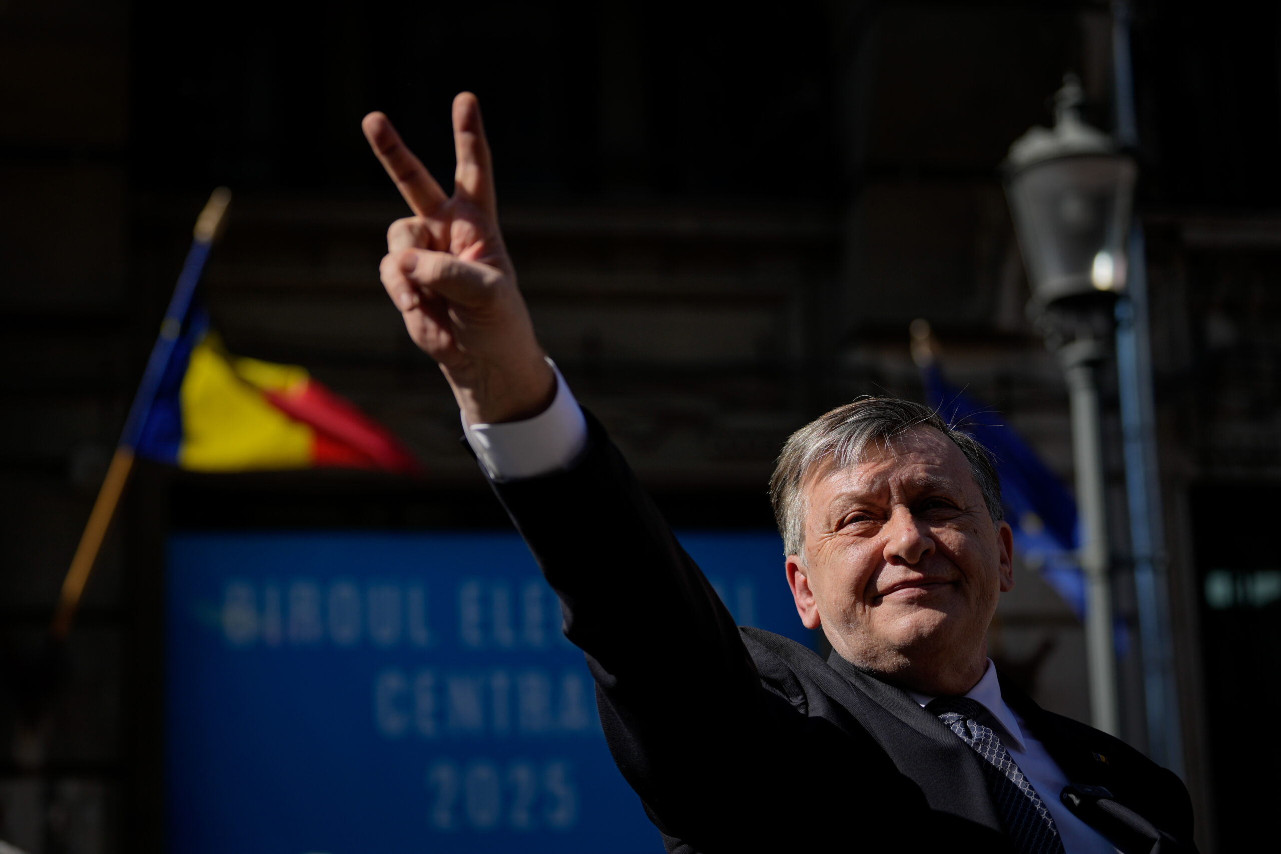 Crin Antonescu mesaj pentru visatorii izolationismului si ai lozincilor despre industria calului