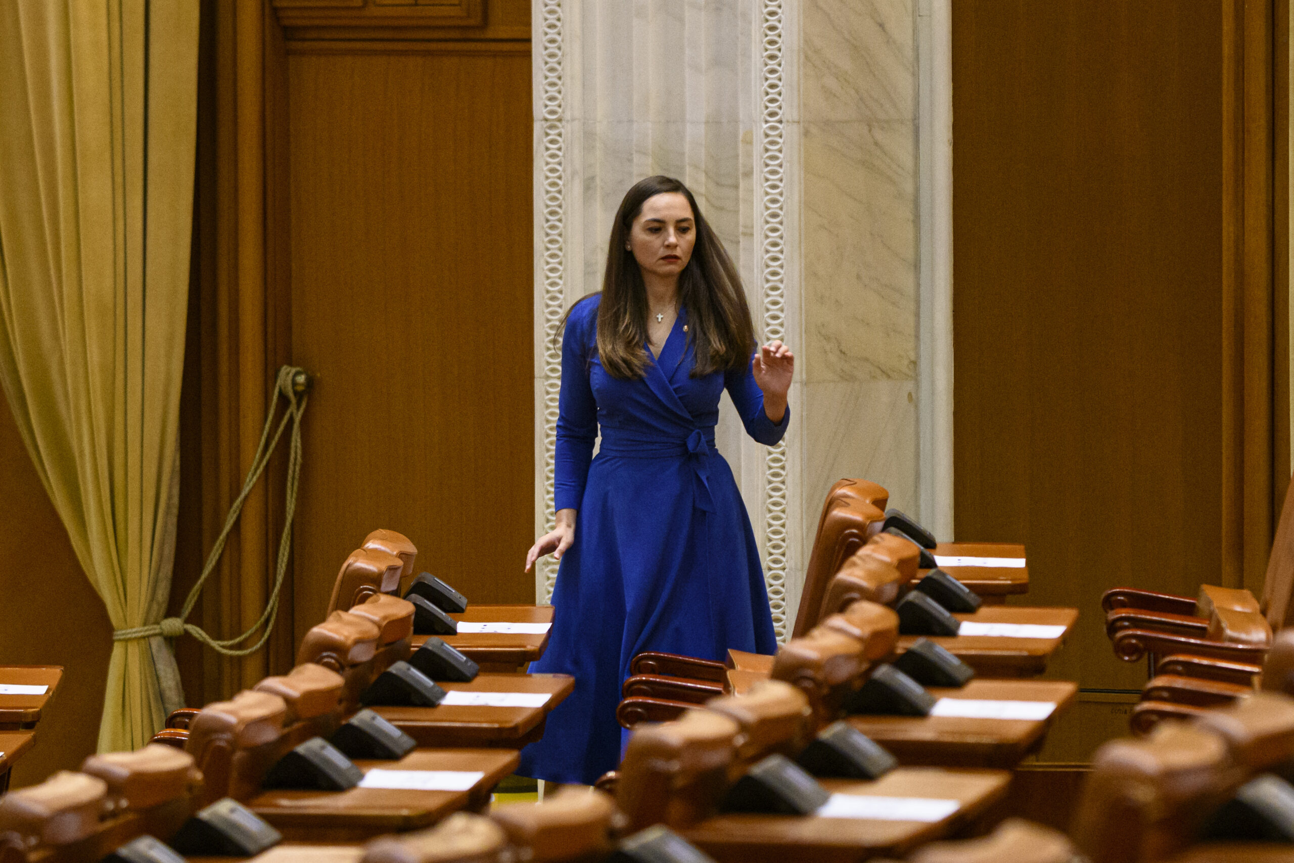 Gavrila replica pentru Becali Cu o femeie nu negociezi doar aprobi