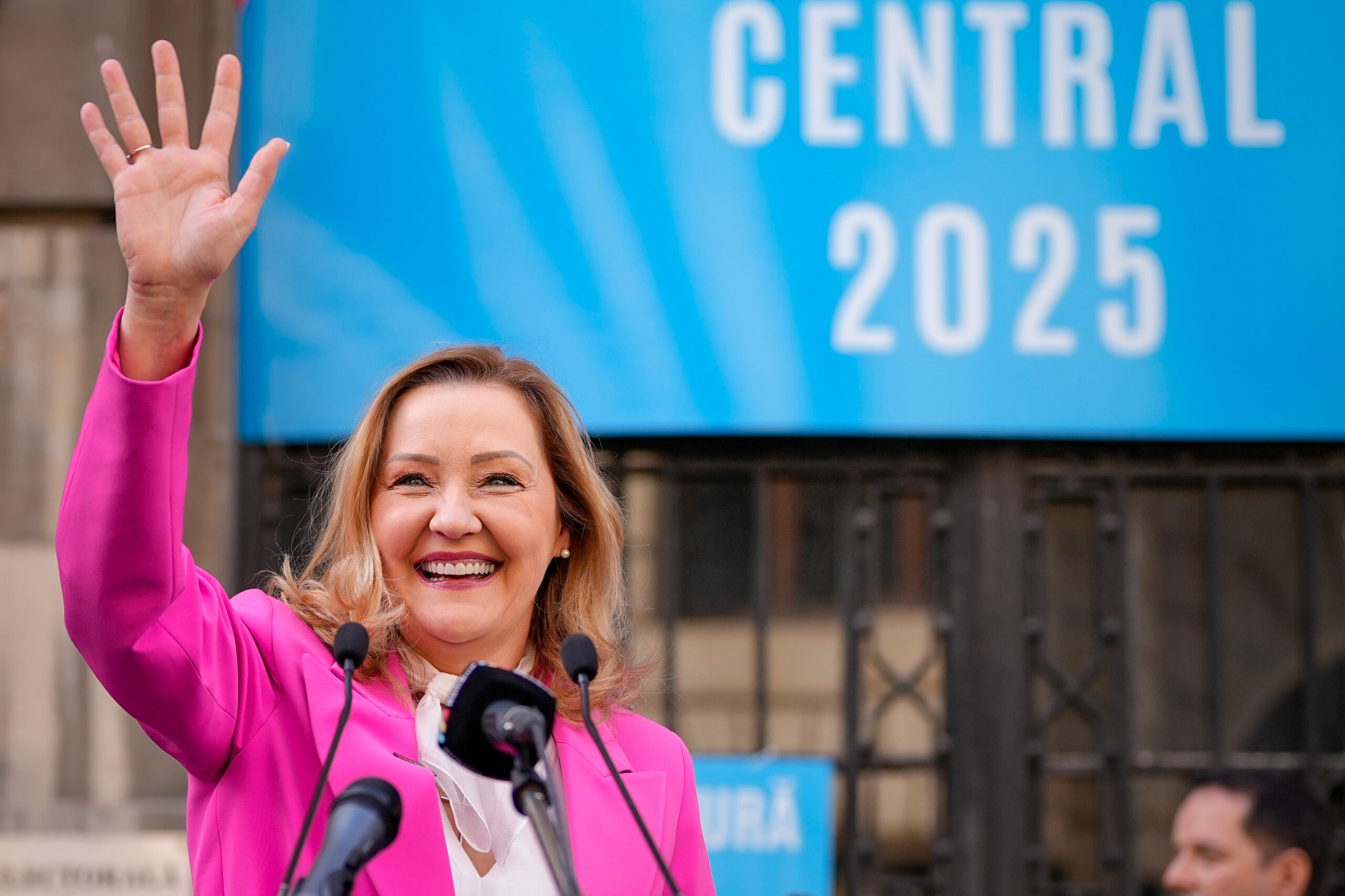 Lasconi si a depus candidatura la BEC Va asigur ca am invatat din greseli