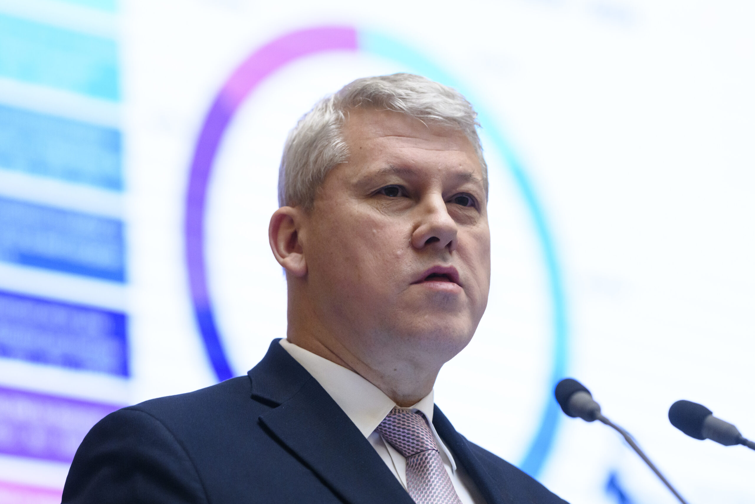 Predoiu despre Visa Waiver SUA evalueaza programele privind migratia