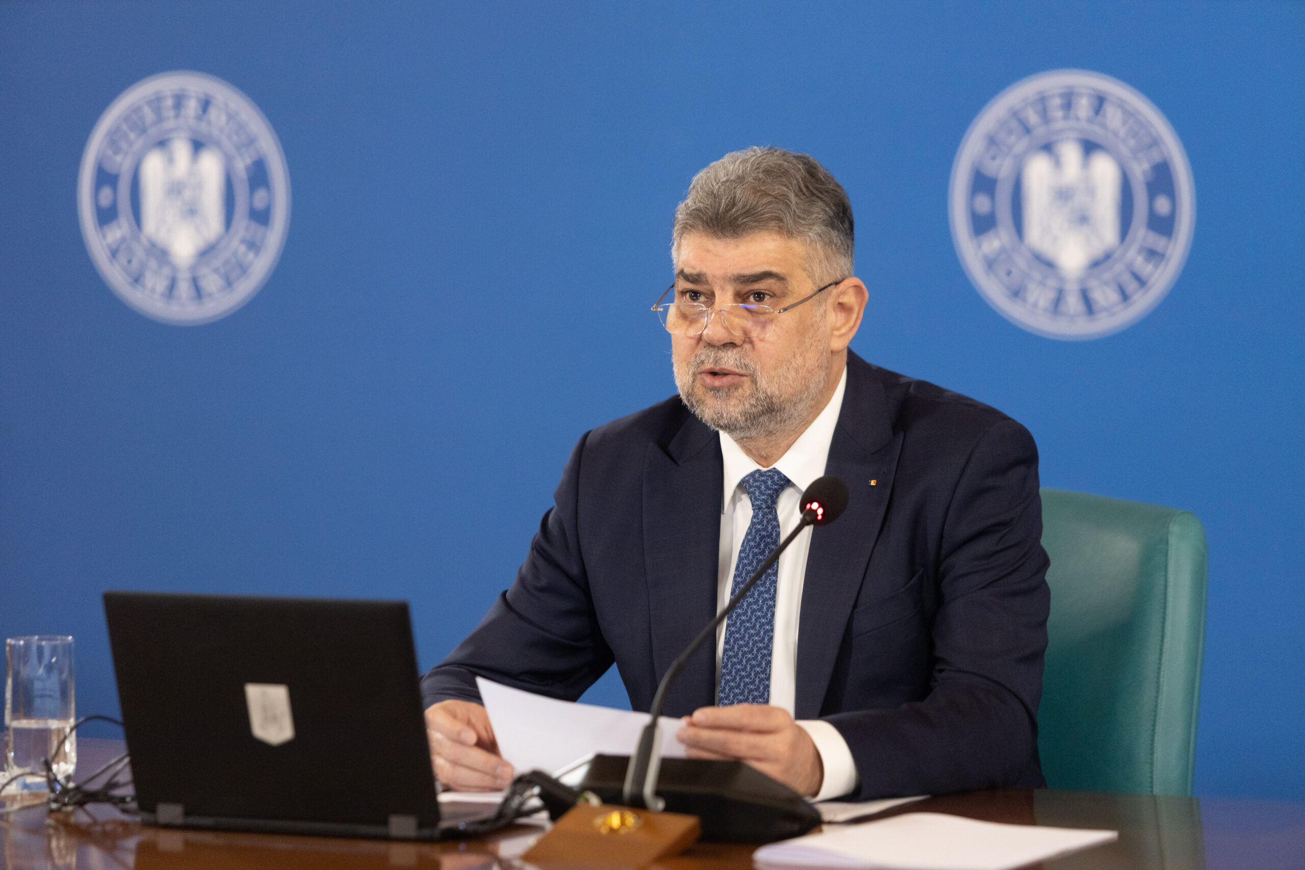 Romanii din UE primesc carti electronice de identitate