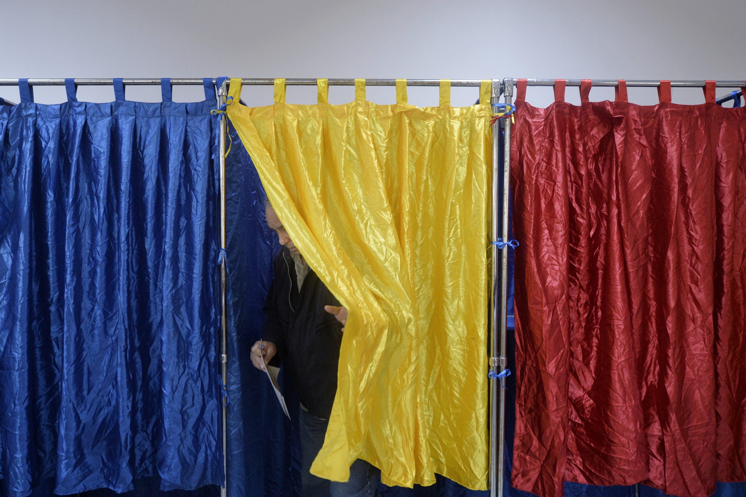 A inceput campania electorala pentru prezidentialele din 4 mai