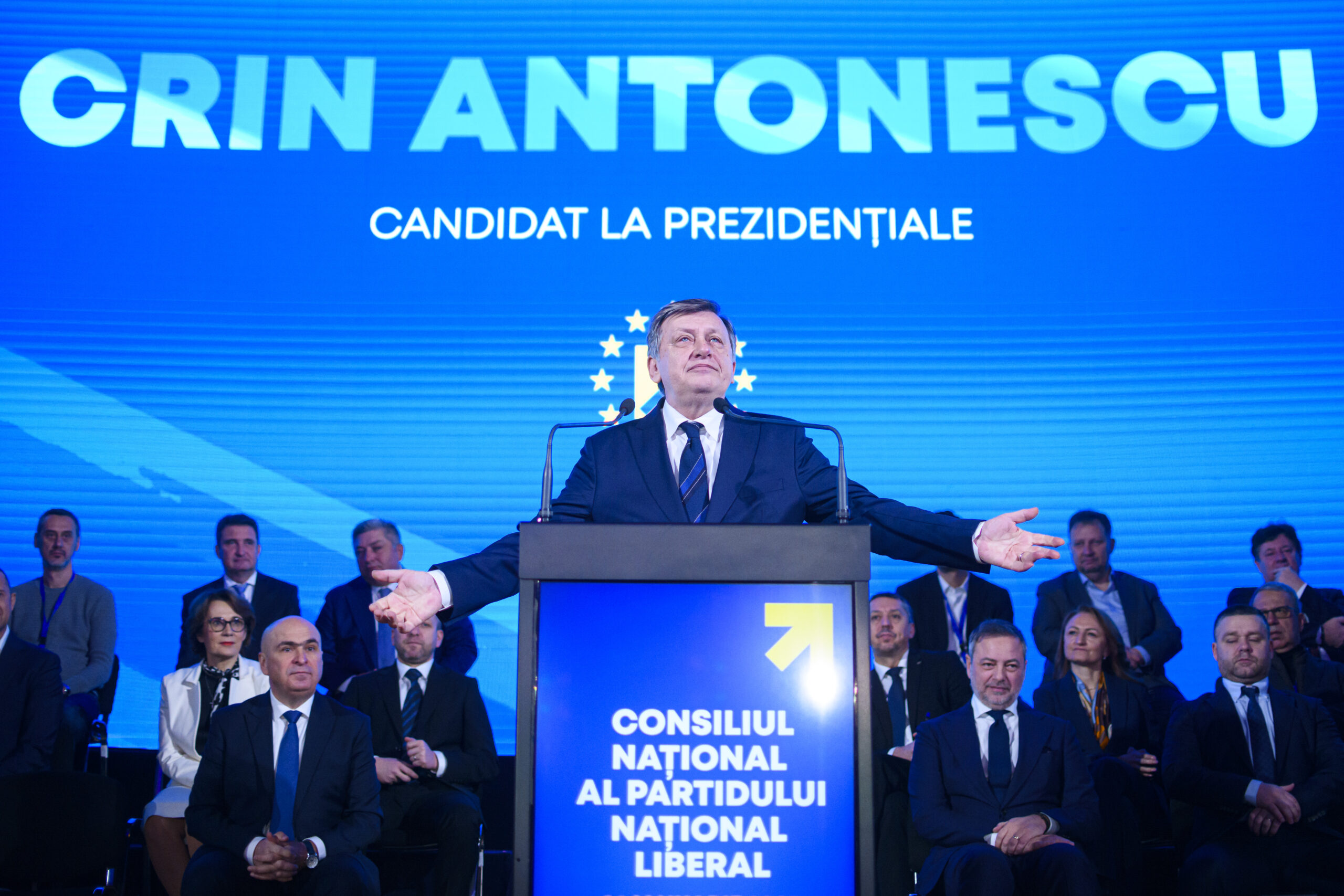 PNL mobilizare pentru sustinerea lui Crin Antonescu inaintea primului tur al prezidentialelor