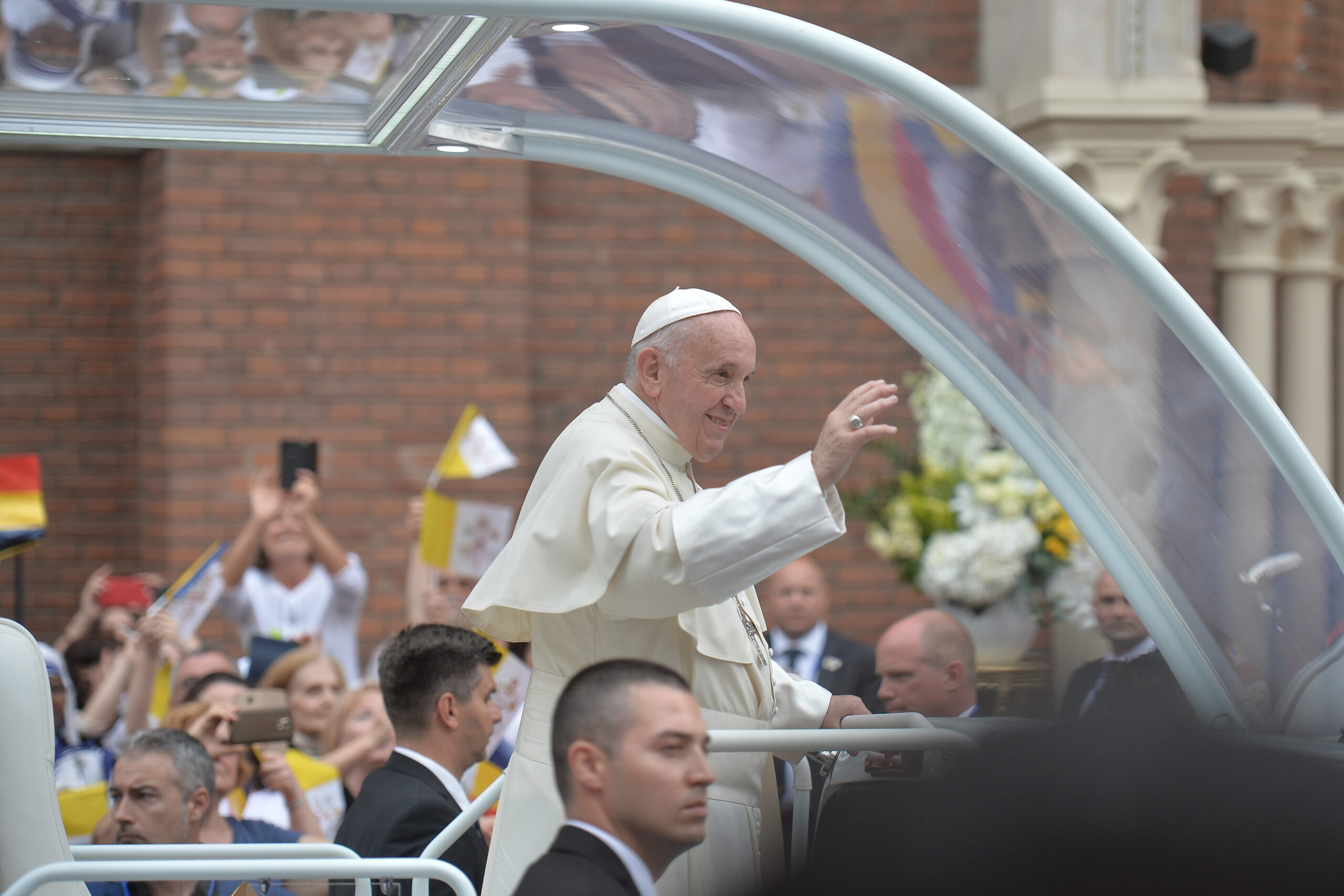 Papa Francisc omagiat de echipa natala din Argentina