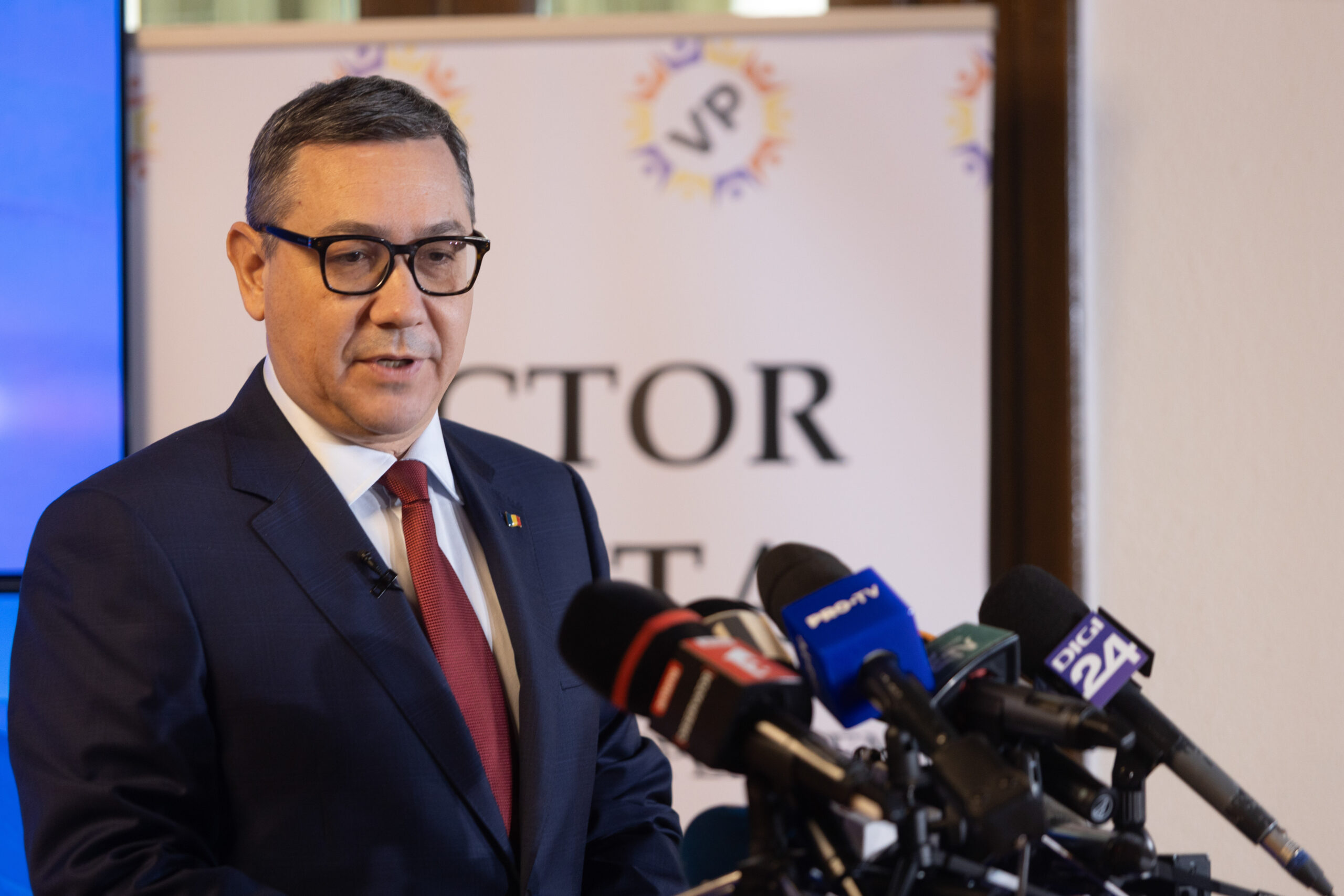 Ponta PSD sau AUR a finantat o campanie masiva de boti care imi blocheaza conturile