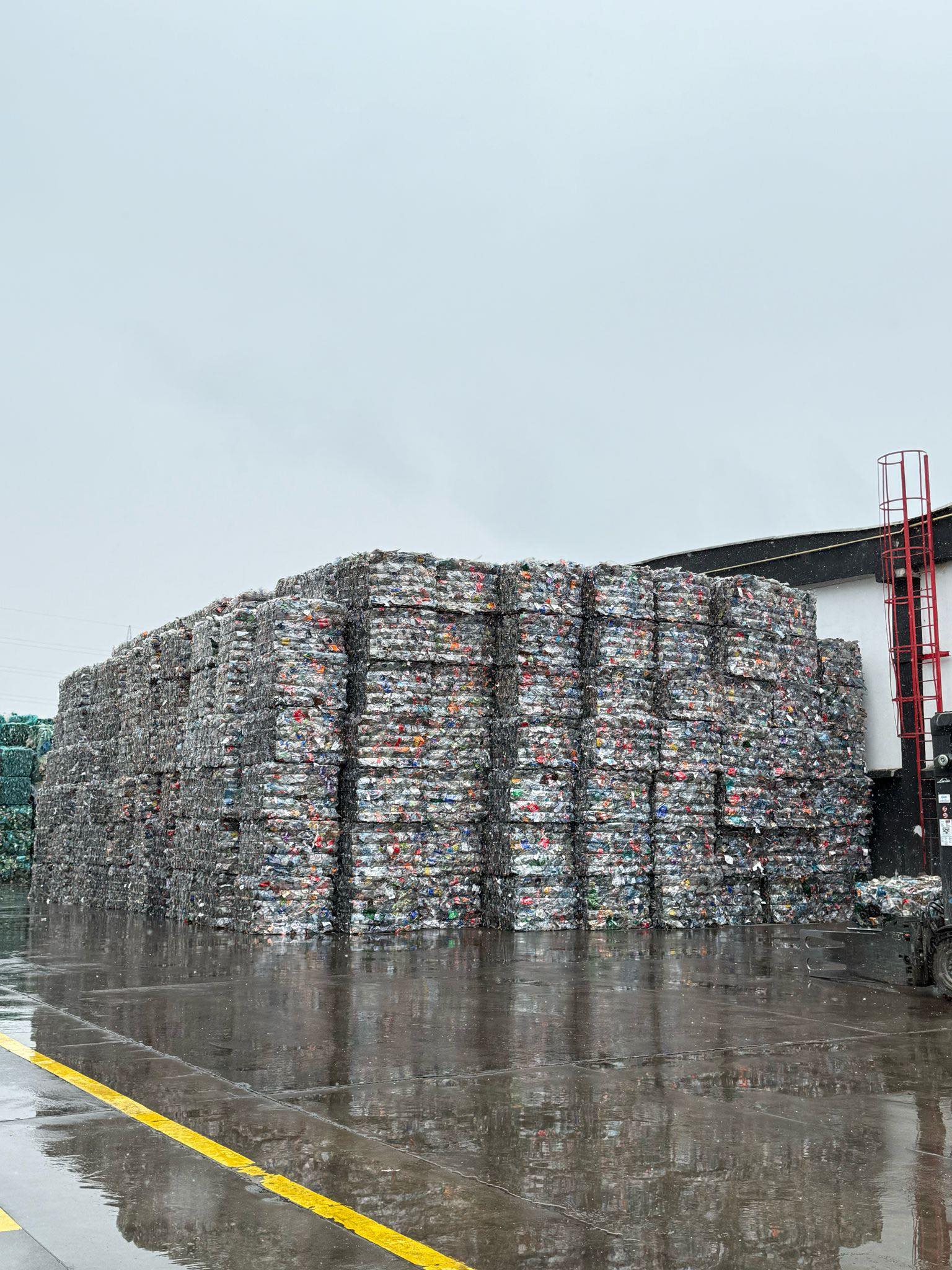 AFM 675 milioane lei pentru 26 fabrici reciclare