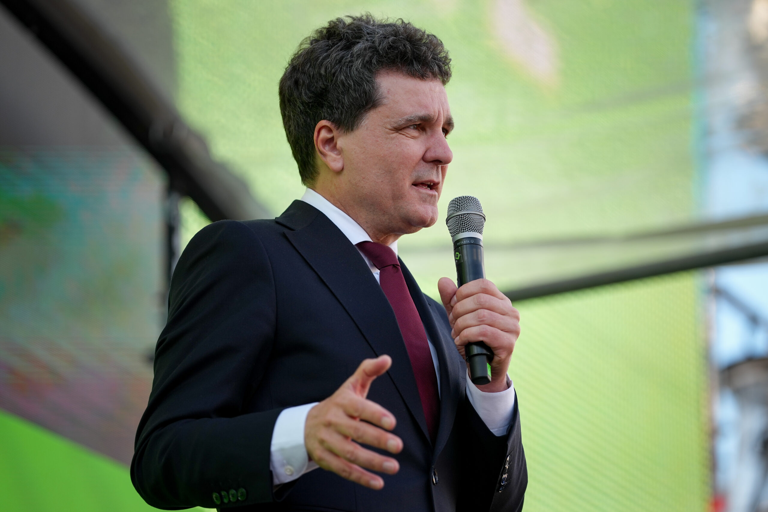 Amintiri din Armat cu Nicusor Dan 50 sau 30 de cartuse