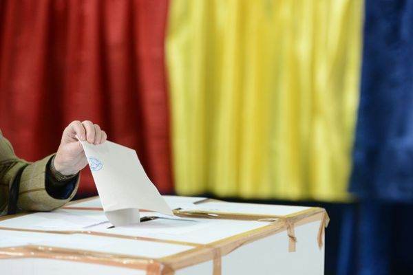 BEC a aprobat machetele buletinelor de vot pentru turul doi