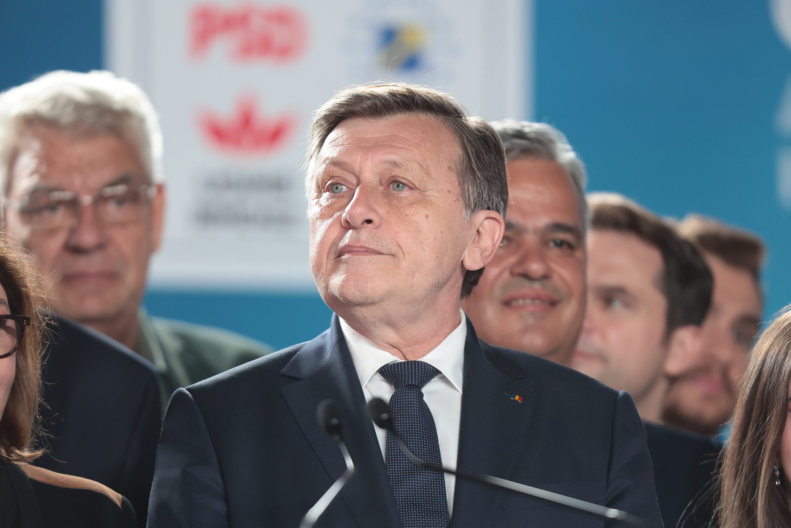 Crin Antonescu anunta sprijinul sau in turul doi