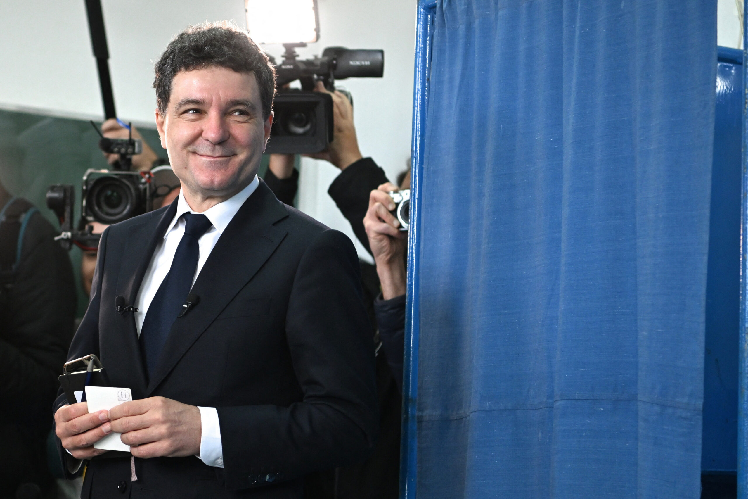 Exit poll alegeri prezidentiale 2025 turul 2 Nicusor Dan castiga voturi