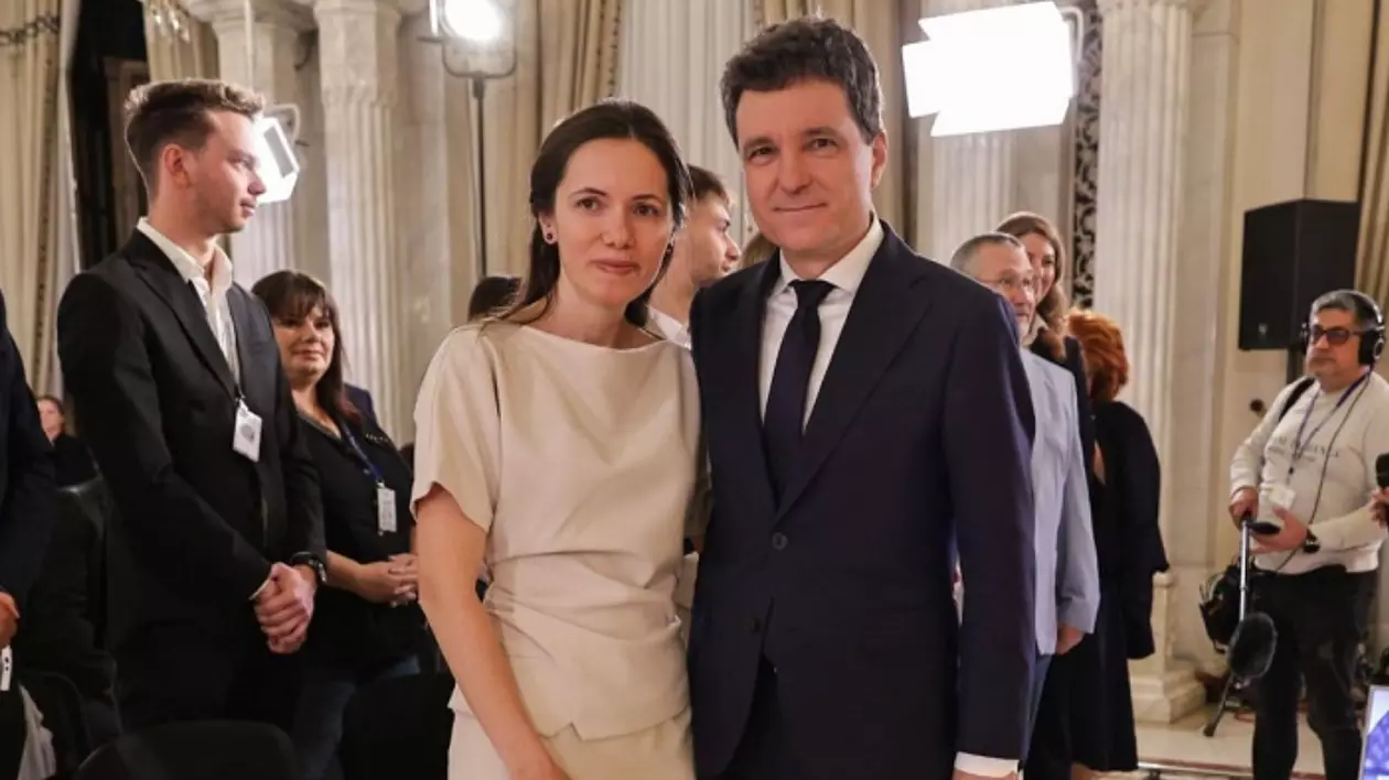 Familia lui Nicusor Dan la ceremonia de investire
