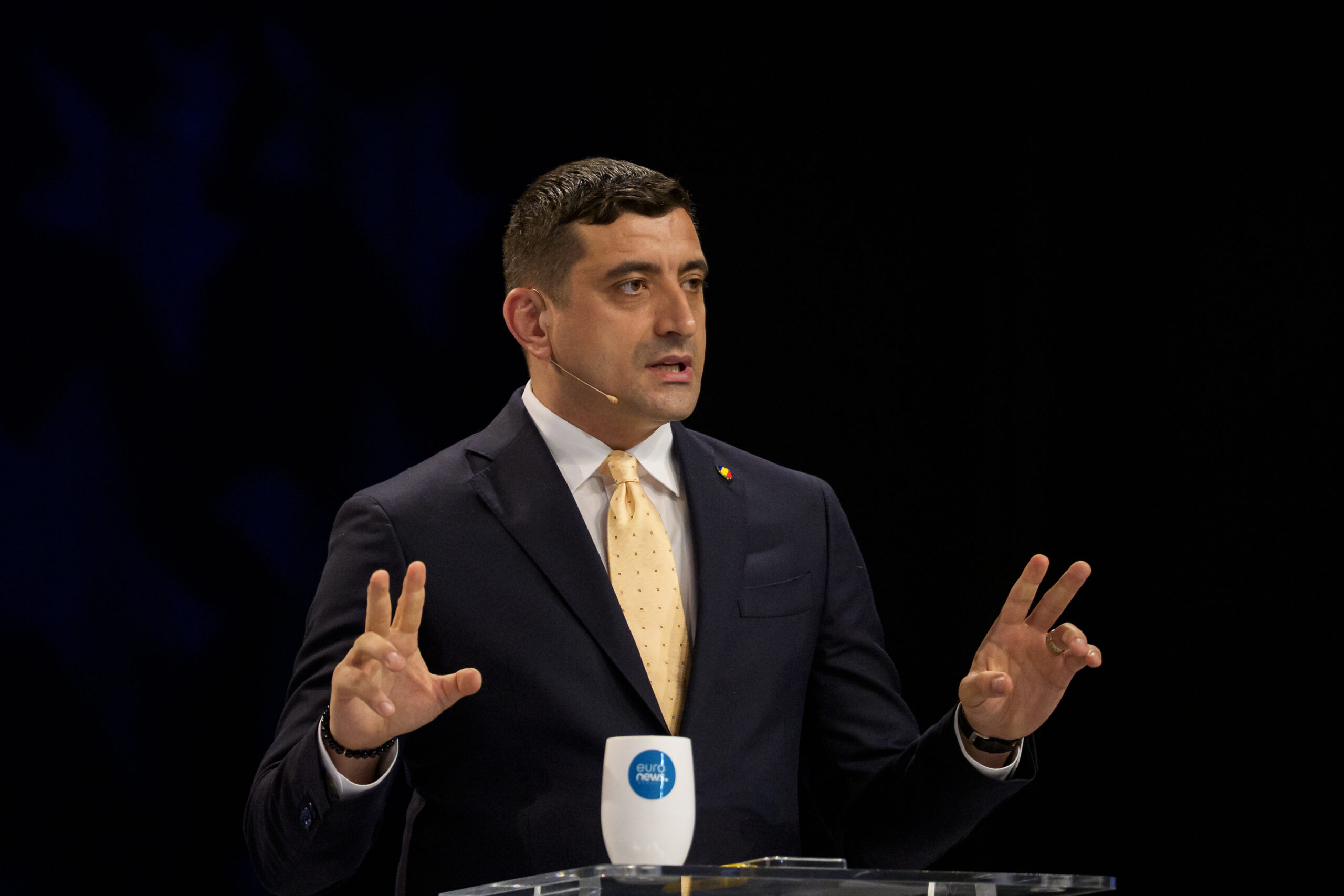 George Simion vrea restaurarea monarhiei in Romania