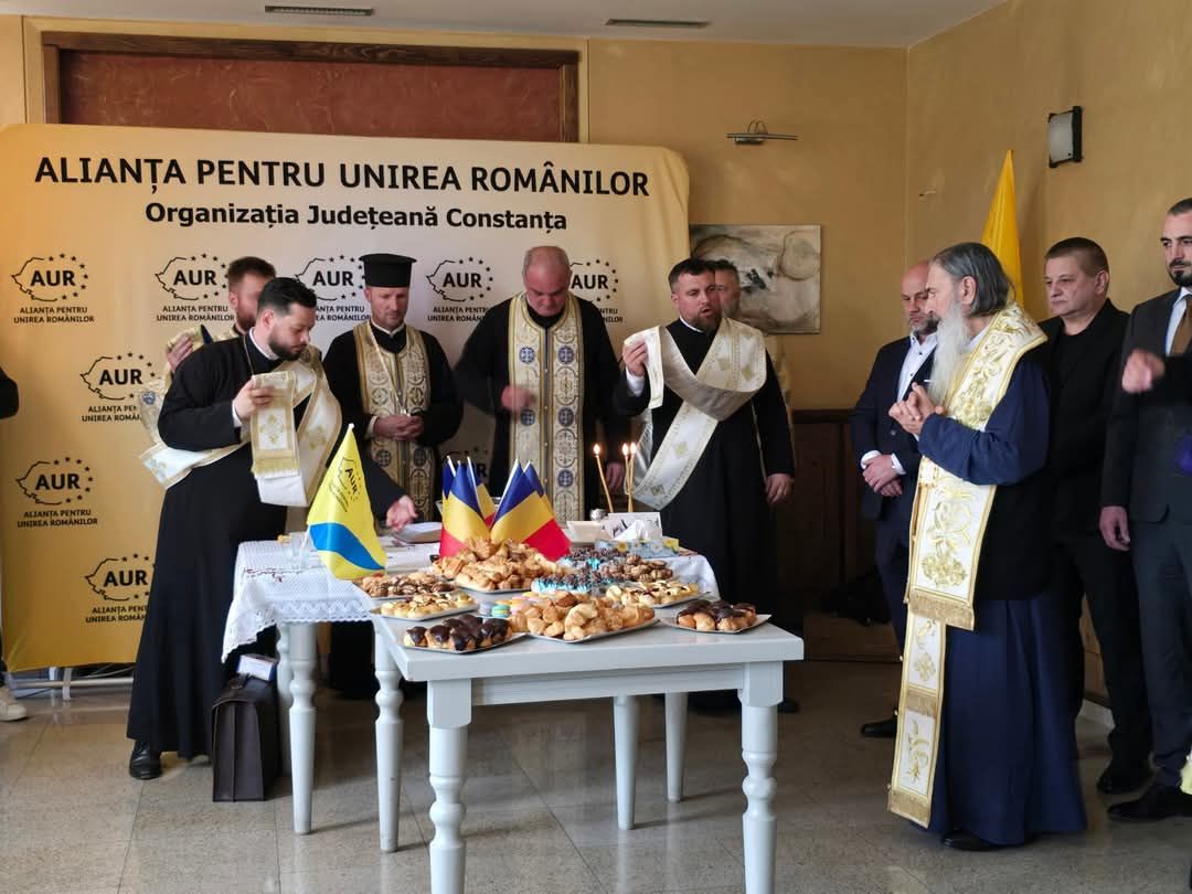 IPS Teodosie sfinteste sediul AUR si le ureaza succes