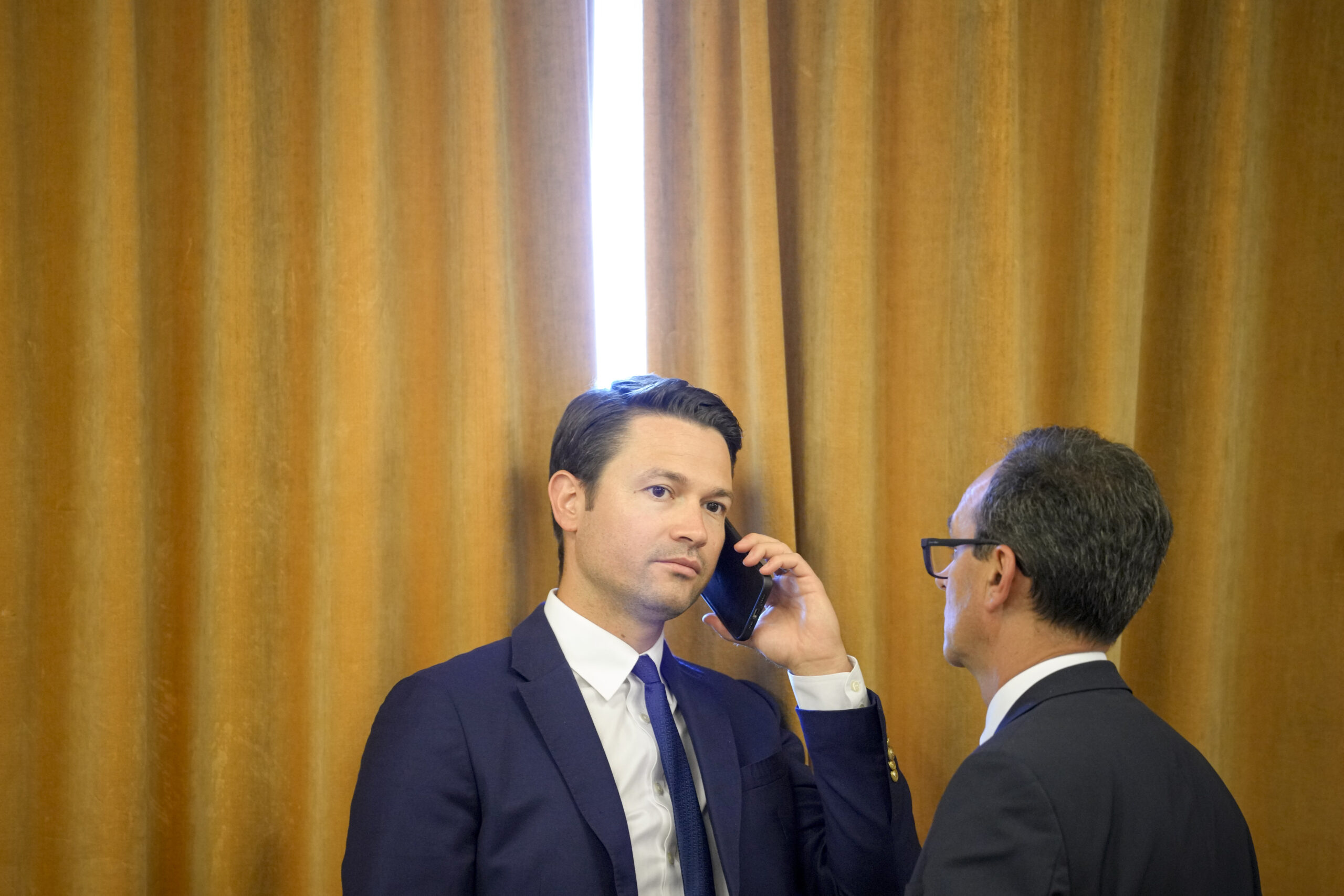 Robert Sighiartau Este necesar un guvern fara Marcel Ciolacu si echipa sa