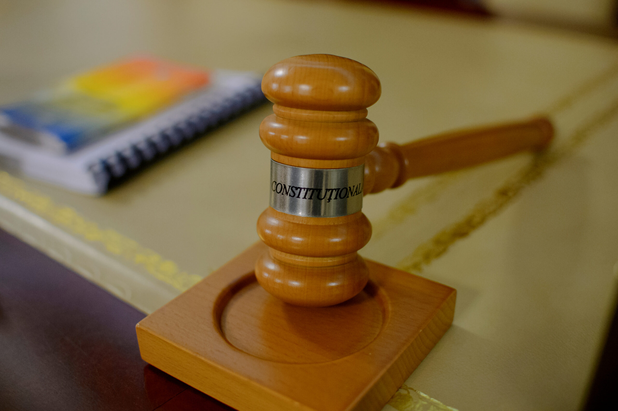 Se anuleaza primul tur de scrutin Cererea este pe agenda sedintei Curtii Constitutionale de vineri