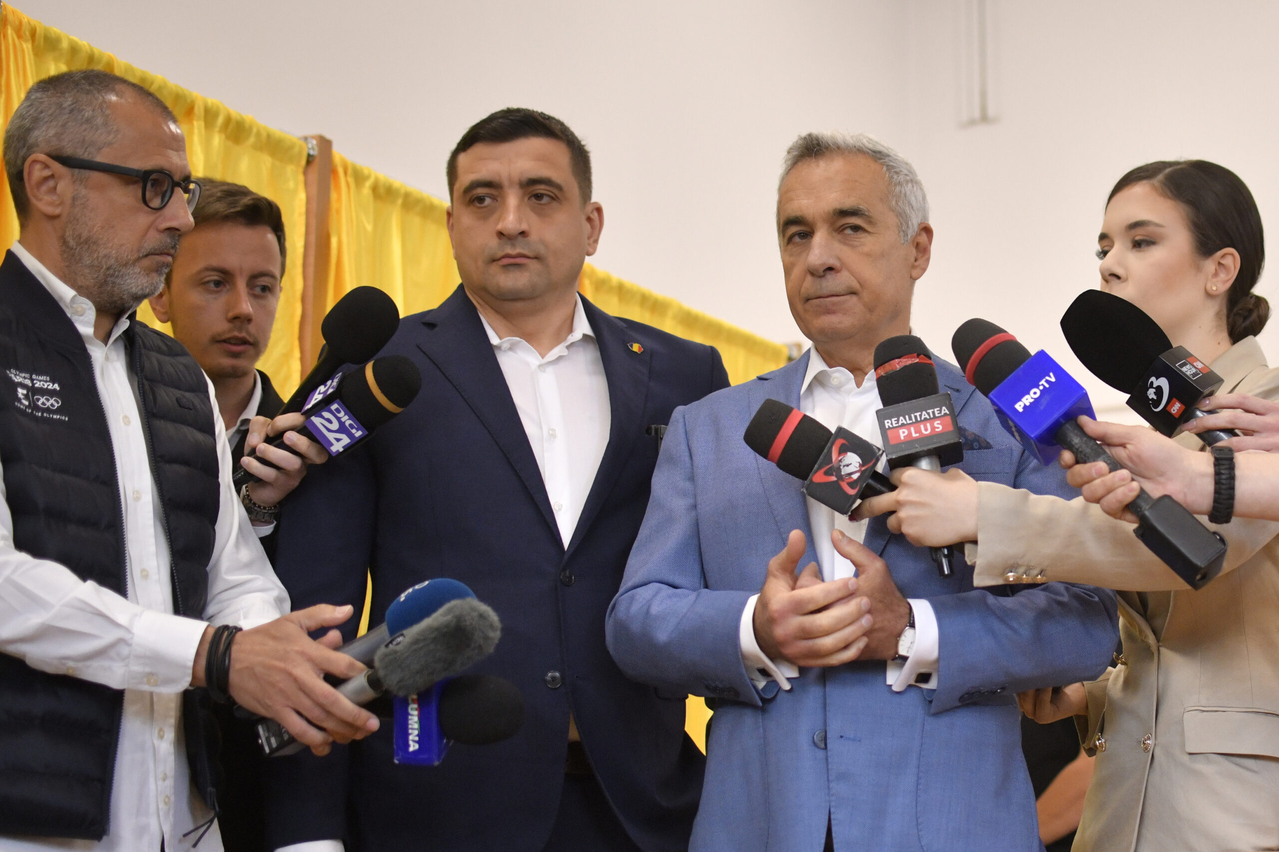 Simion si Georgescu ultima aparitie inainte de vot Suntem parte dintr o echipa cu poporul