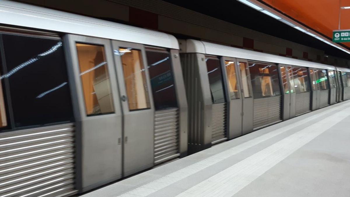 Tentativa de sinucidere la metroul Piata Iancului