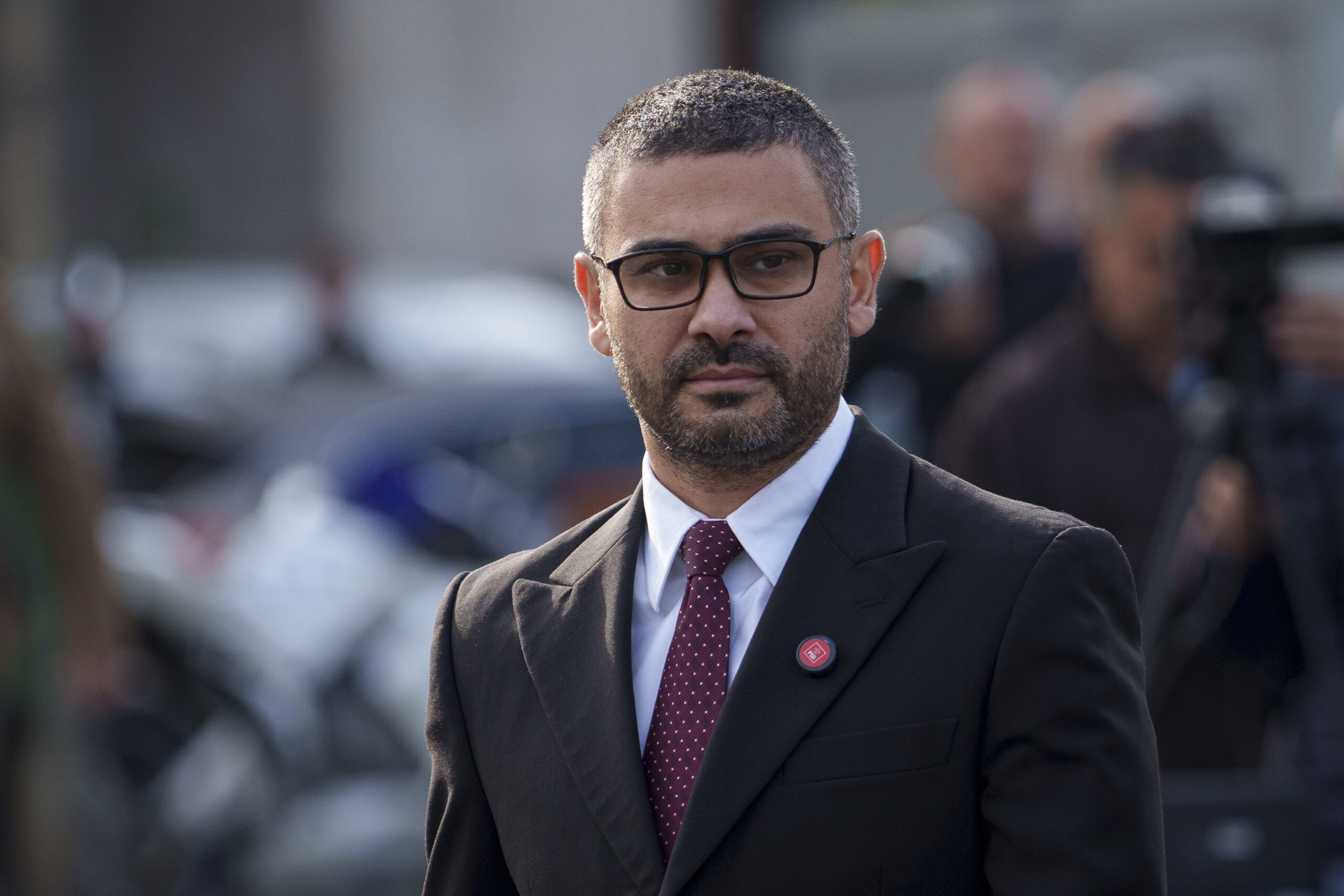 Manole Vom merge la consultari cu varianta rotativei PNL si PSD