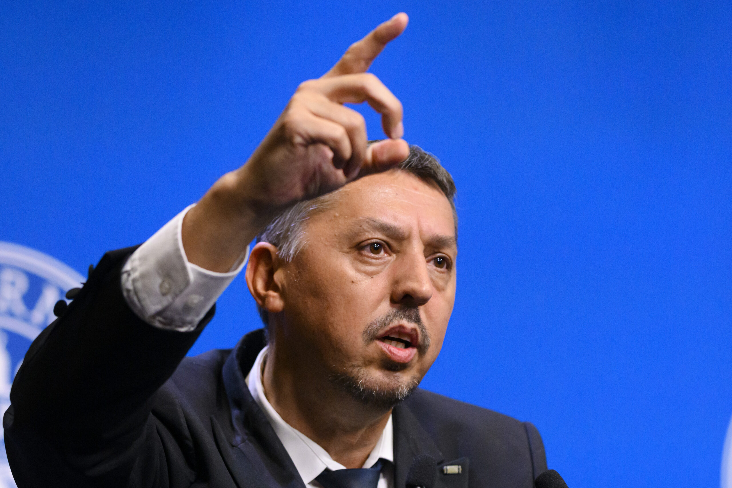 Ministrul Educatiei refuza intoarcerea la semestre