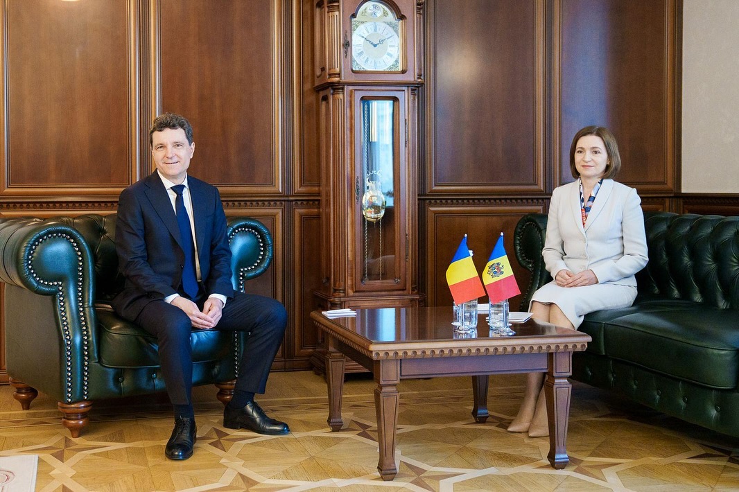 Nicusor Dan a interactionat cu sute de sustinatori la Chisinau