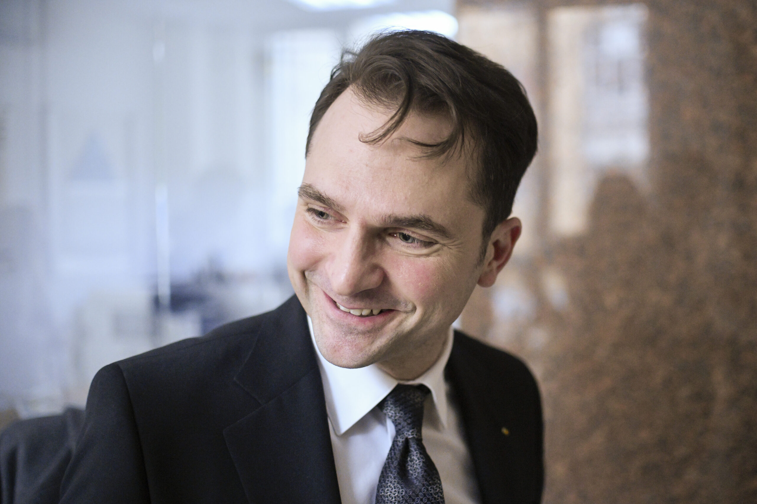 Senator AUR Burduja elimina plafonarea preturilor energiei