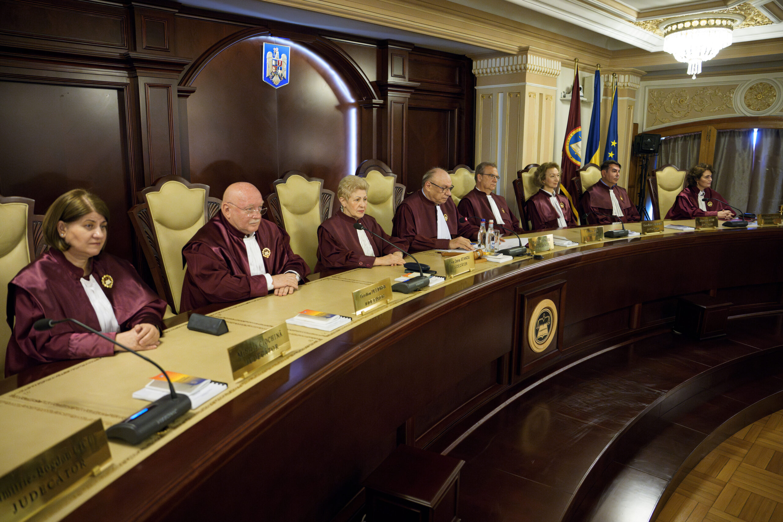 Senatul incepe procesul de numire a unui judecator la Curtea Constitutionala