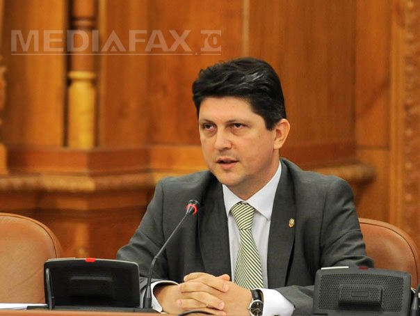 Titus Corlatean reactioneaza pe Facebook la achizitiile PSD