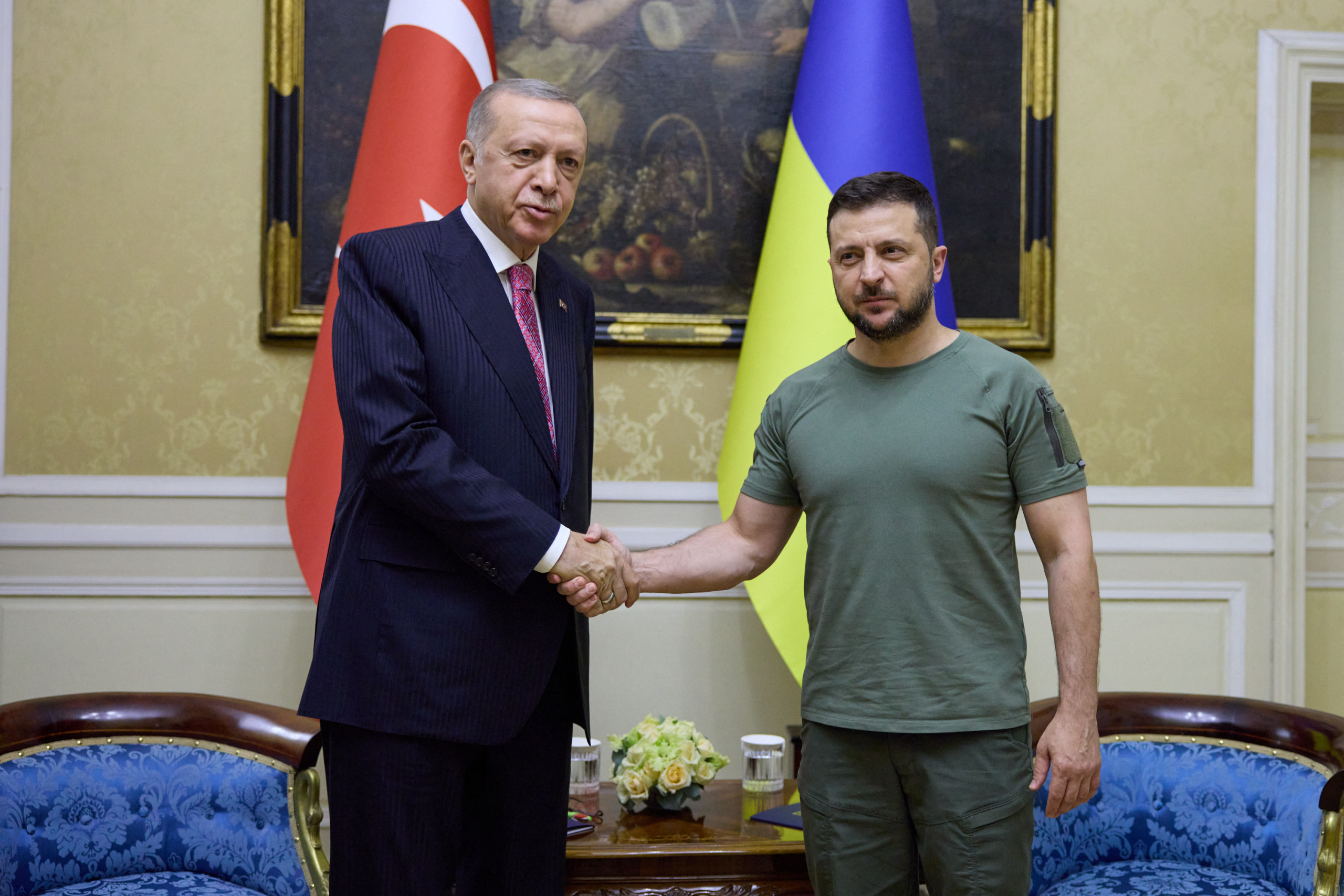 Zelenski discuta cu Erdogan despre o noua intalnire la Istanbul scaled