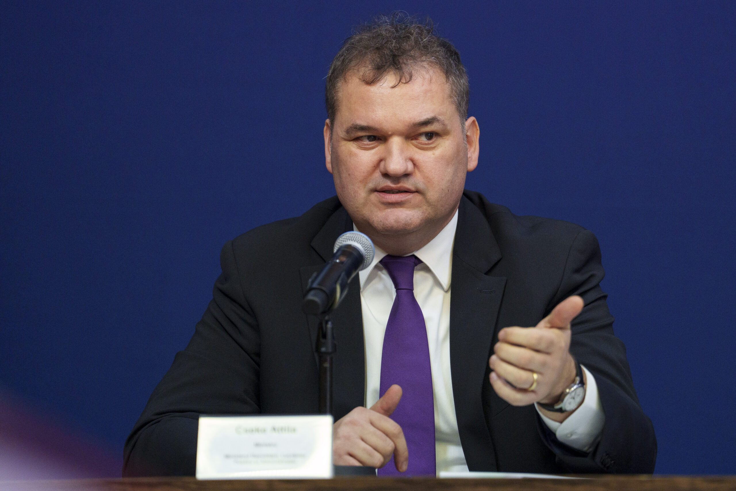 Cseke Attila Este ceasul al doisprezecelea pentru criterii