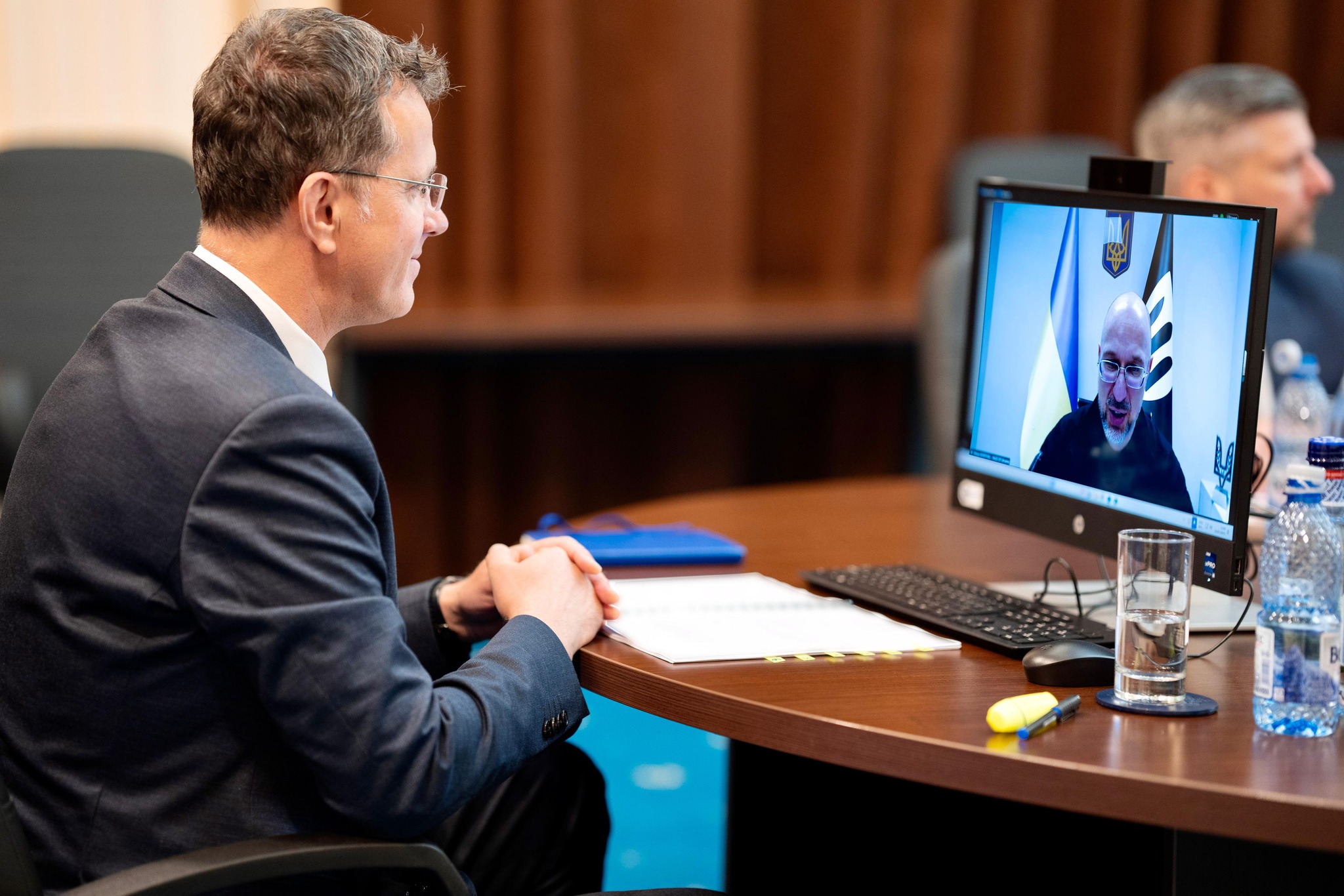 Ionut Mostean Romania si Ucraina vor dezvolta proiecte de aprare