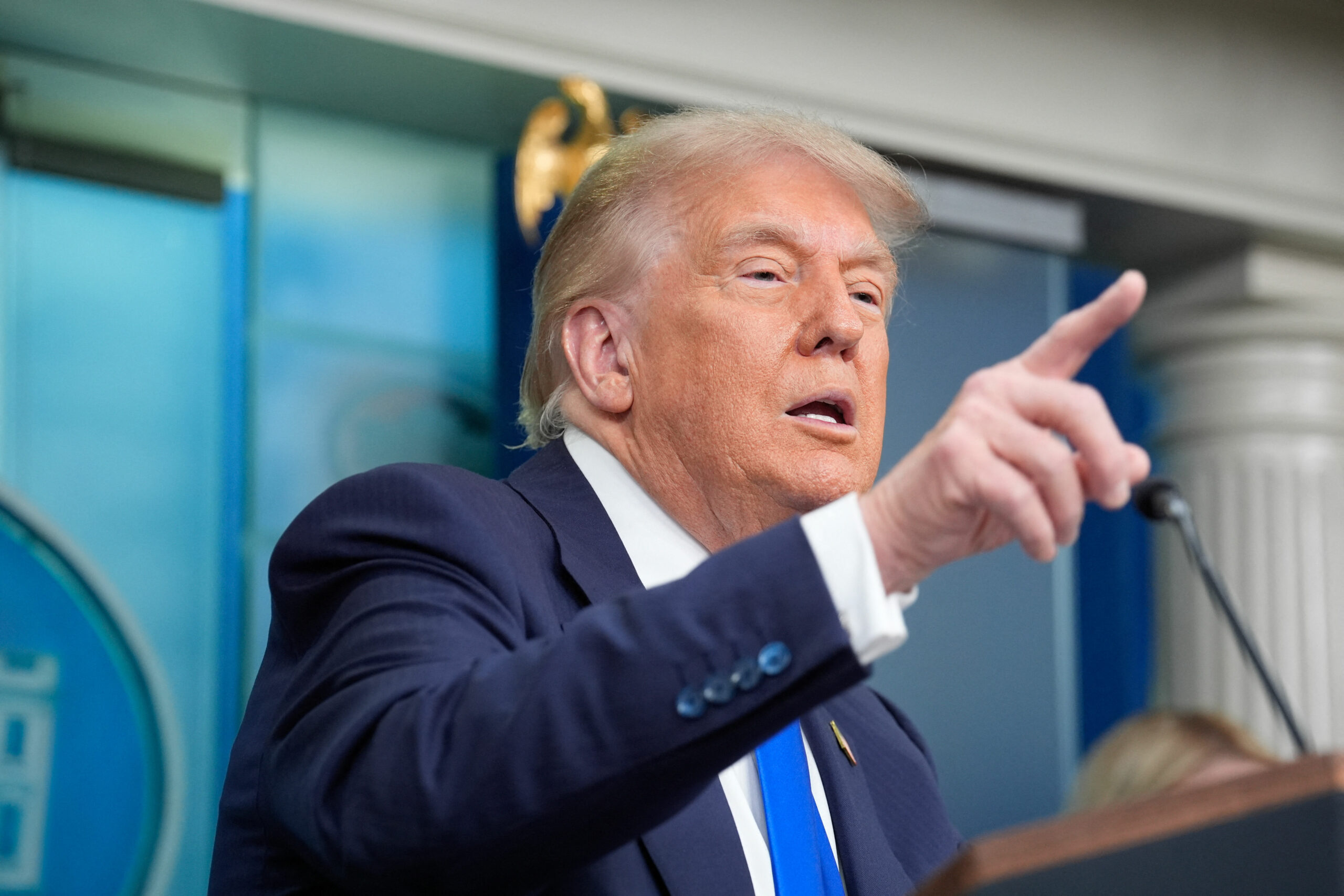 Trump ameninta Japonia si Coreea de Sud cu tarife de 25