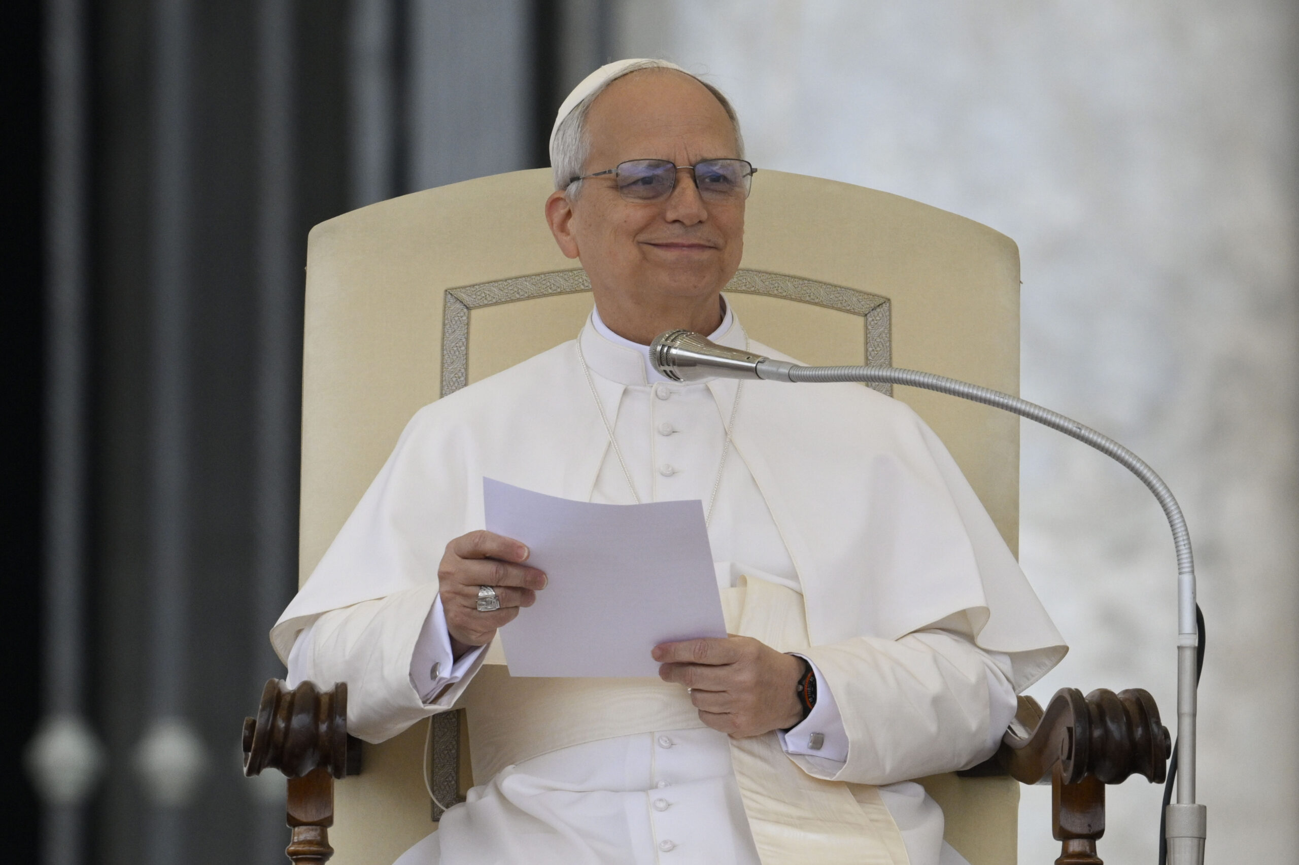 Vaticanul confirma intalnirea Papei cu Zelenski