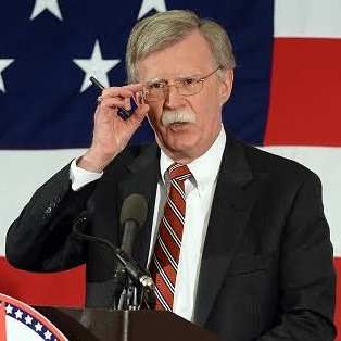 FBI ul perchezitioneaza casa lui John Bolton