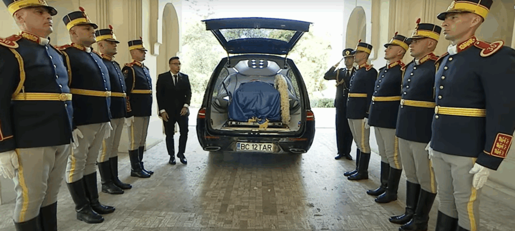 Ion Iliescu paraseste ultima data Palatul Cotroceni