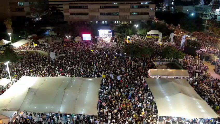 Mii de oameni protesteaza la Tel Aviv impotriva planului Israelului