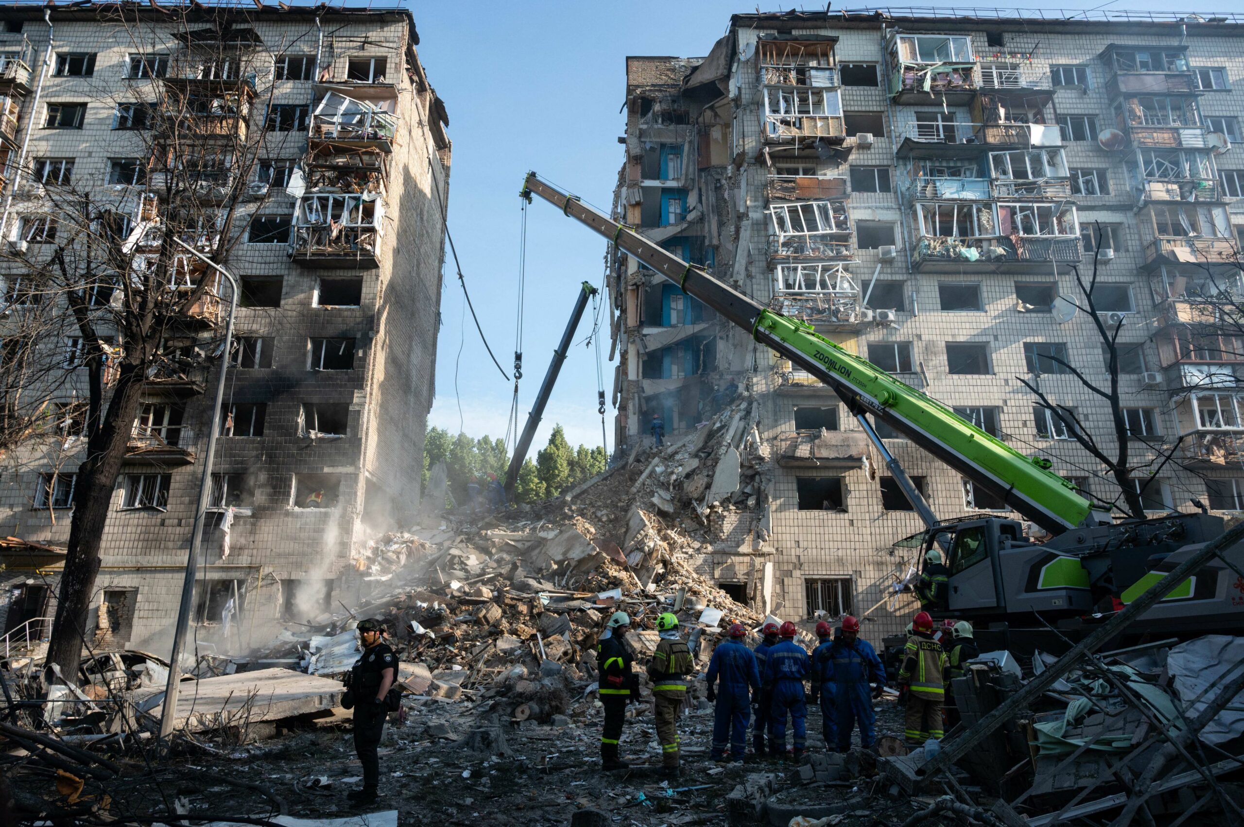 Patru morti si 24 de raniti in atacuri la Kiev