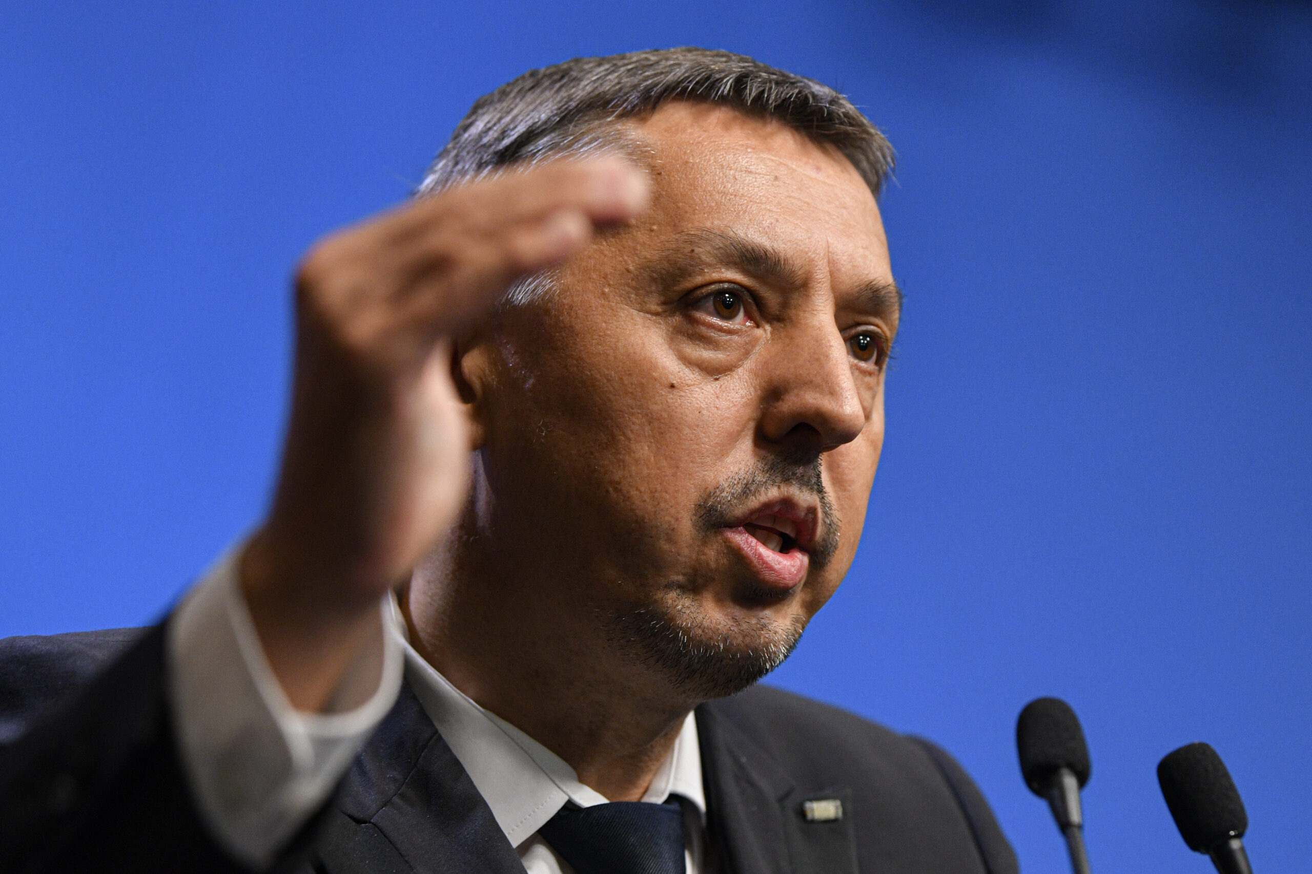 Prin comasari Ministerul Educatiei afecteaza invatamantul rural
