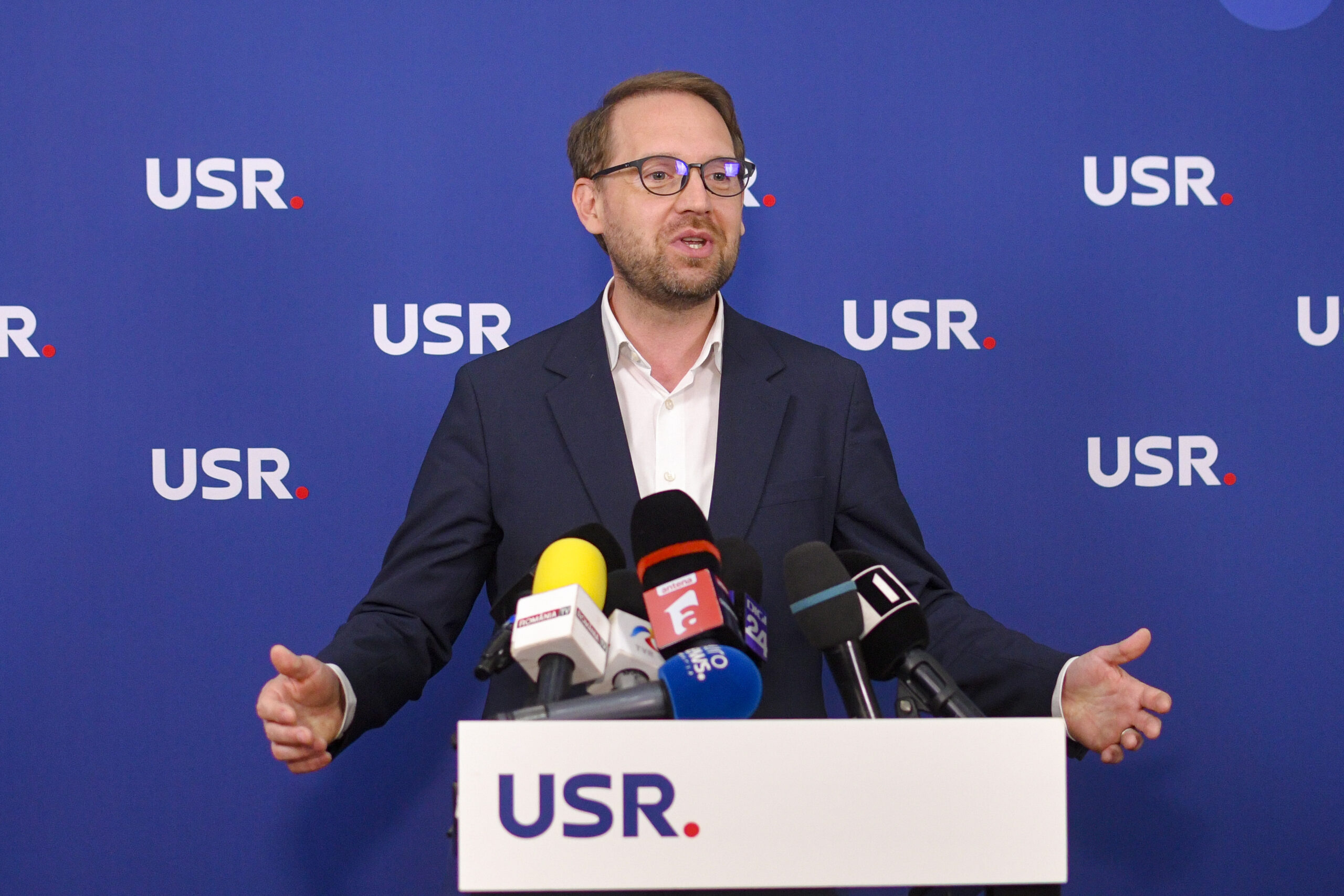 Fritz USR va insista pe competenta in 20 posturi