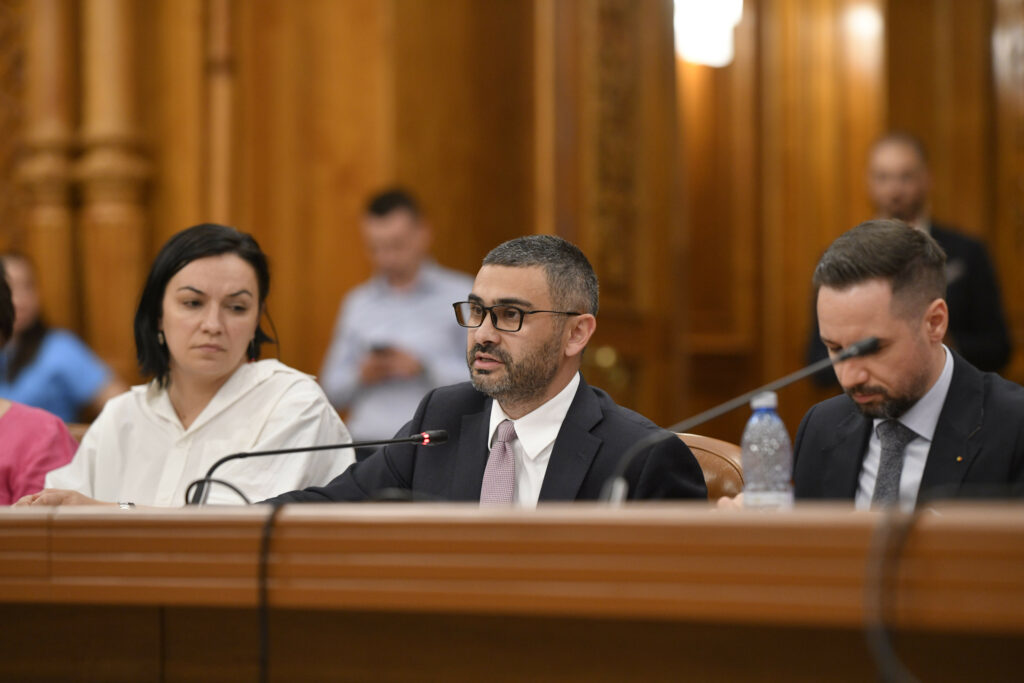 Manole despre Bolojan Pare ca face gesturi radicale