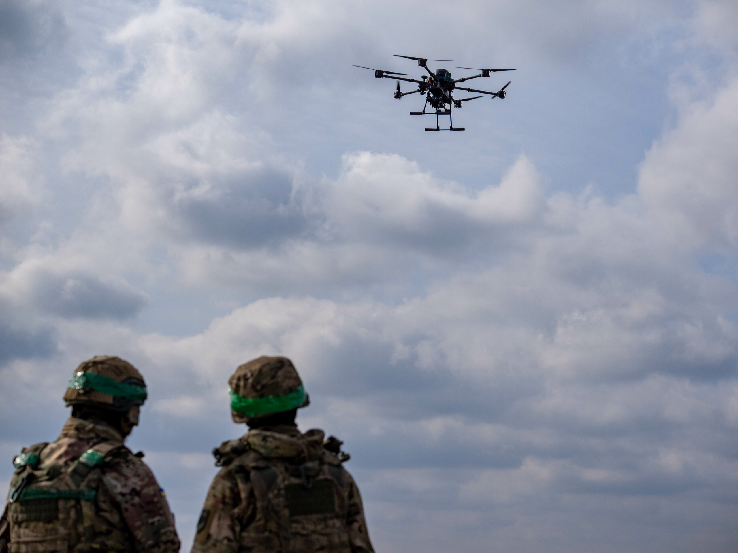 O drona ucraineana a doborat un elicopter rusesc Mi 28N