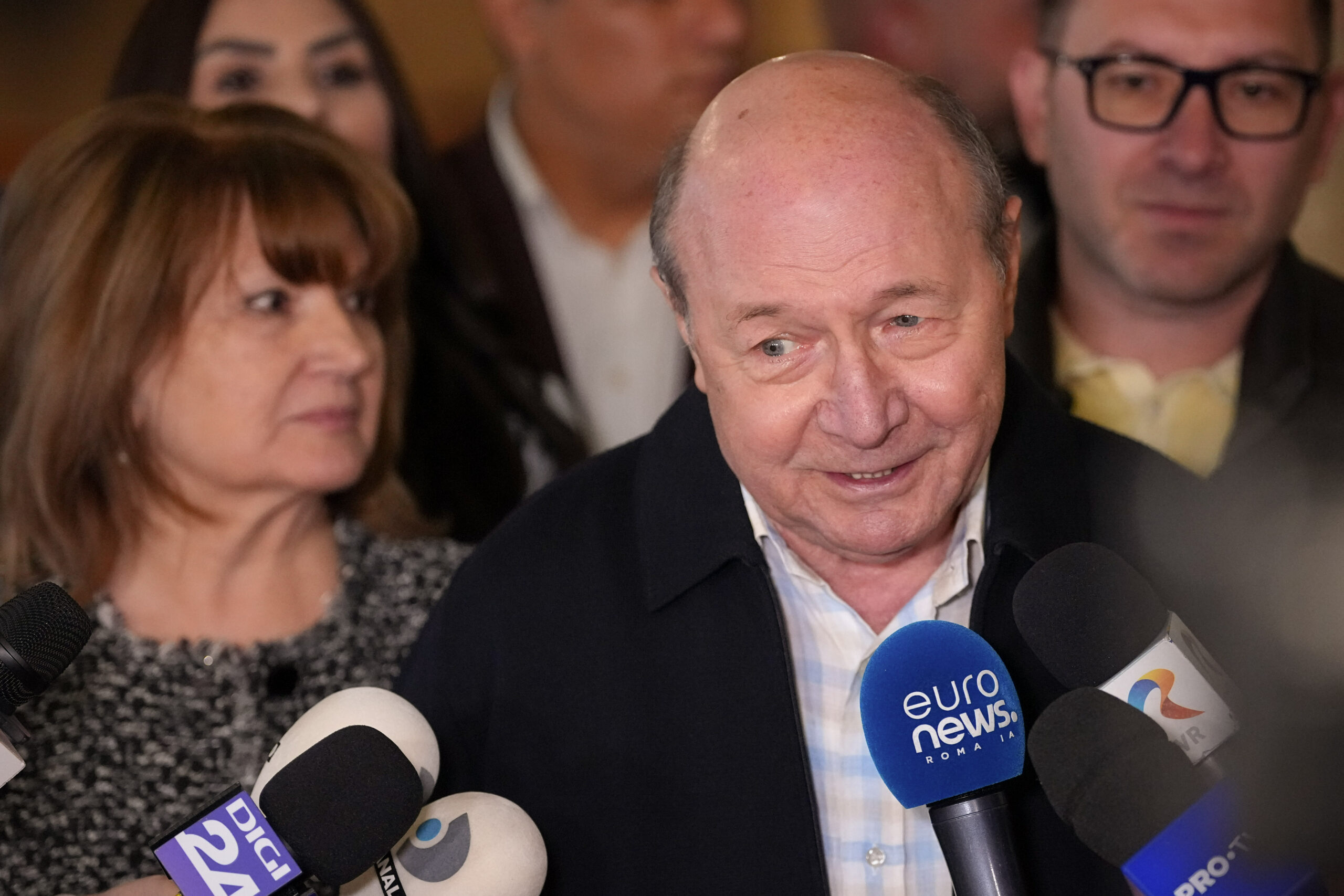 Basescu ironic despre candidatii la Primarie