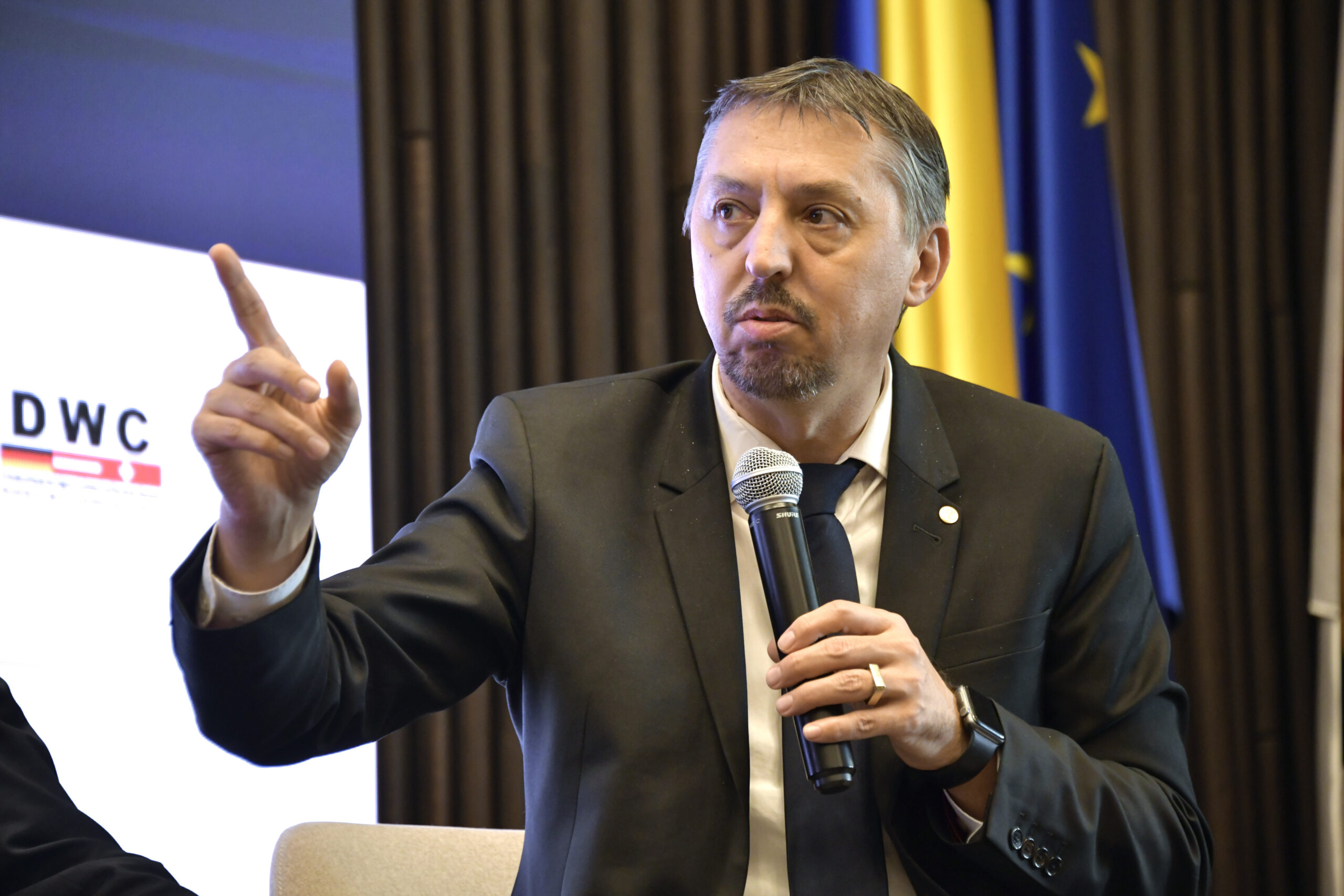 Bursele studentilor vor creste din fonduri europene