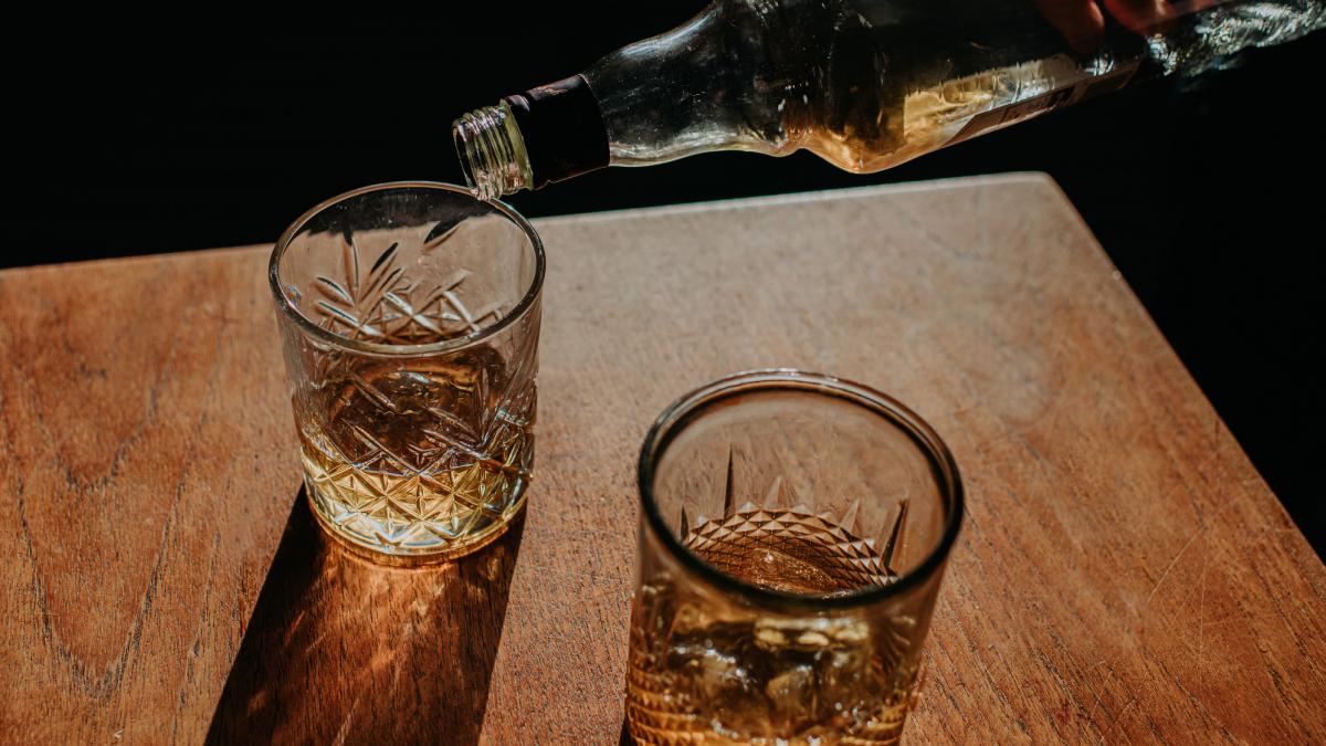 Aproape 40 dintre copii consuma alcool in