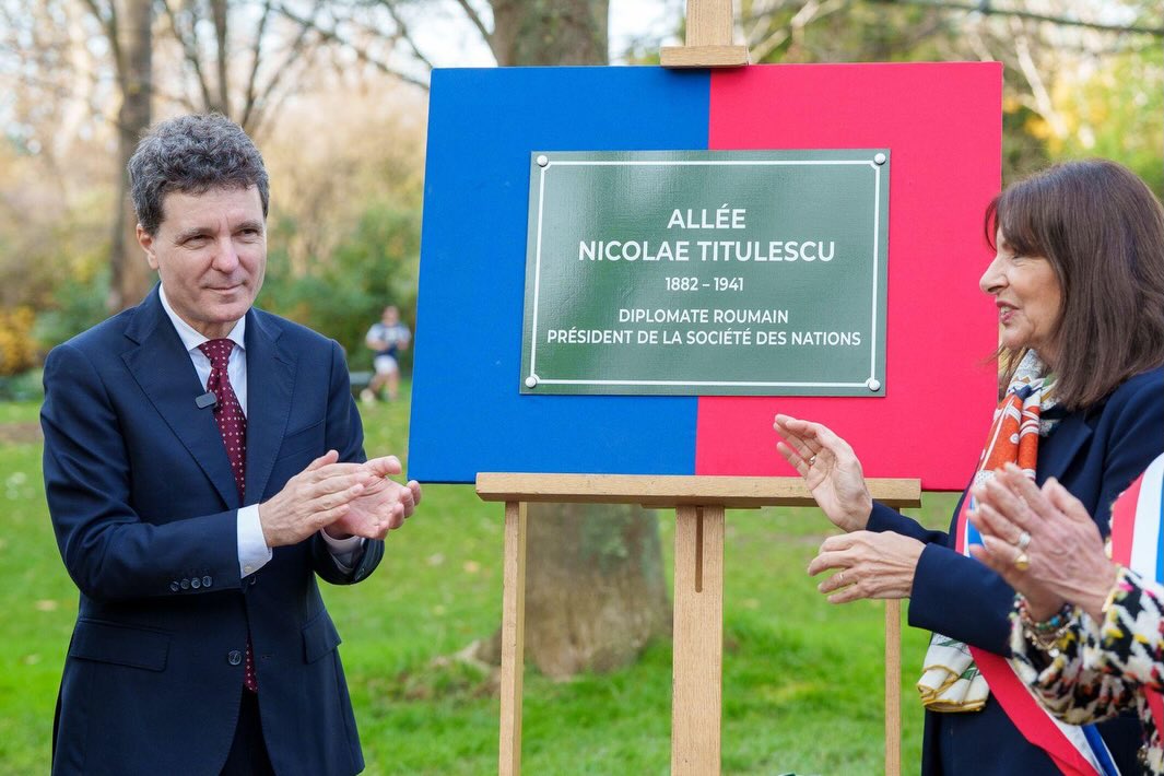 Nicusor Dan intalnire cu primarul Parisului a inaugurat aleya Titulescu