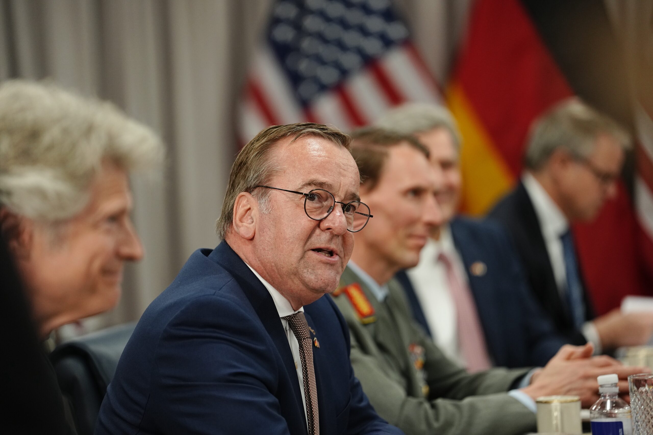 Parlamentul german sustine legea serviciului militar in fata ameniarii rusesti